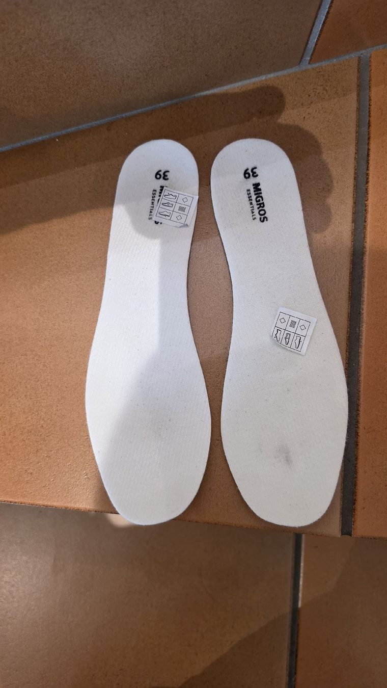 Scarpe da donna: Regenstiefel halbhoch Gr.39 – Nuovo (secondo la descrizione) da Uttwil venduto da ClaudiaZ07 3