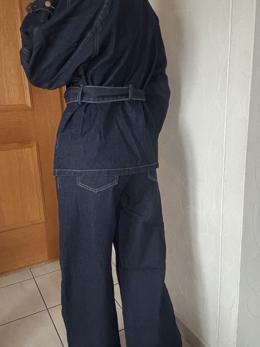 Completi & Tailleur: Jeans Zweiteiler mit Gürtel – Usato da Hergiswil NW venduto da kaufe_bei_kaufmann 3