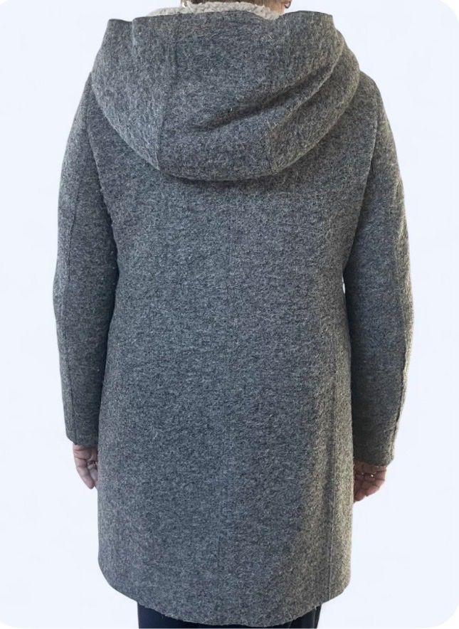 Esprit Mäntel: Grauer Mantel – Neu (gemäss Beschreibung) aus Therwil von nat_gtk5 3