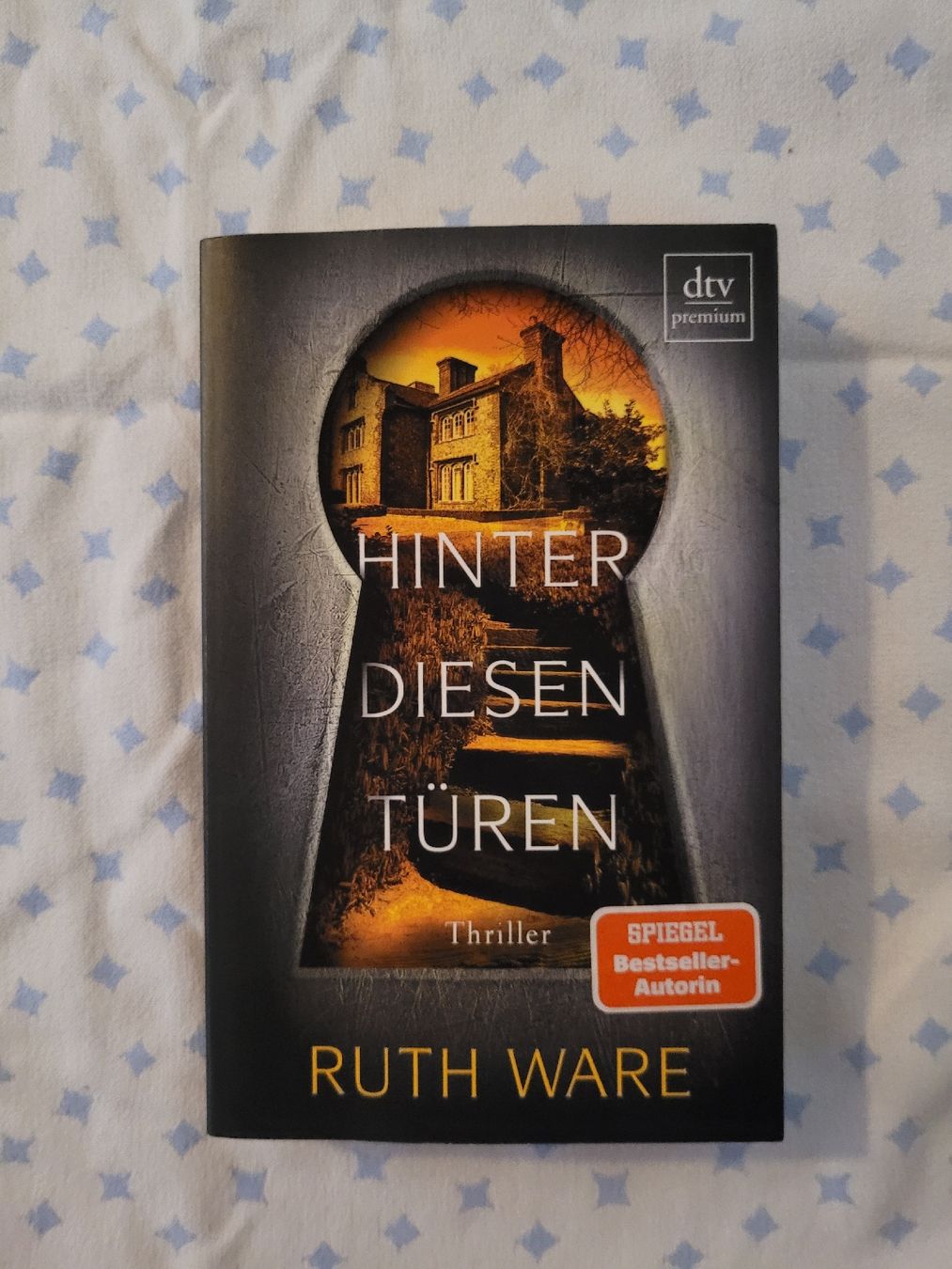 Libri: Thriller "Hinter diesen Türen" Ruth Ware – Usato da Perlen venduto da Safari_23