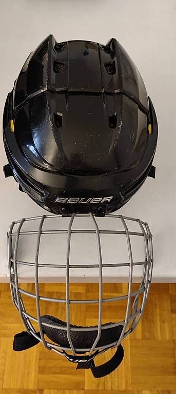 Caschi: casque de hockey, très peu utilisé – Usato da Lausanne venduto da amkd 2