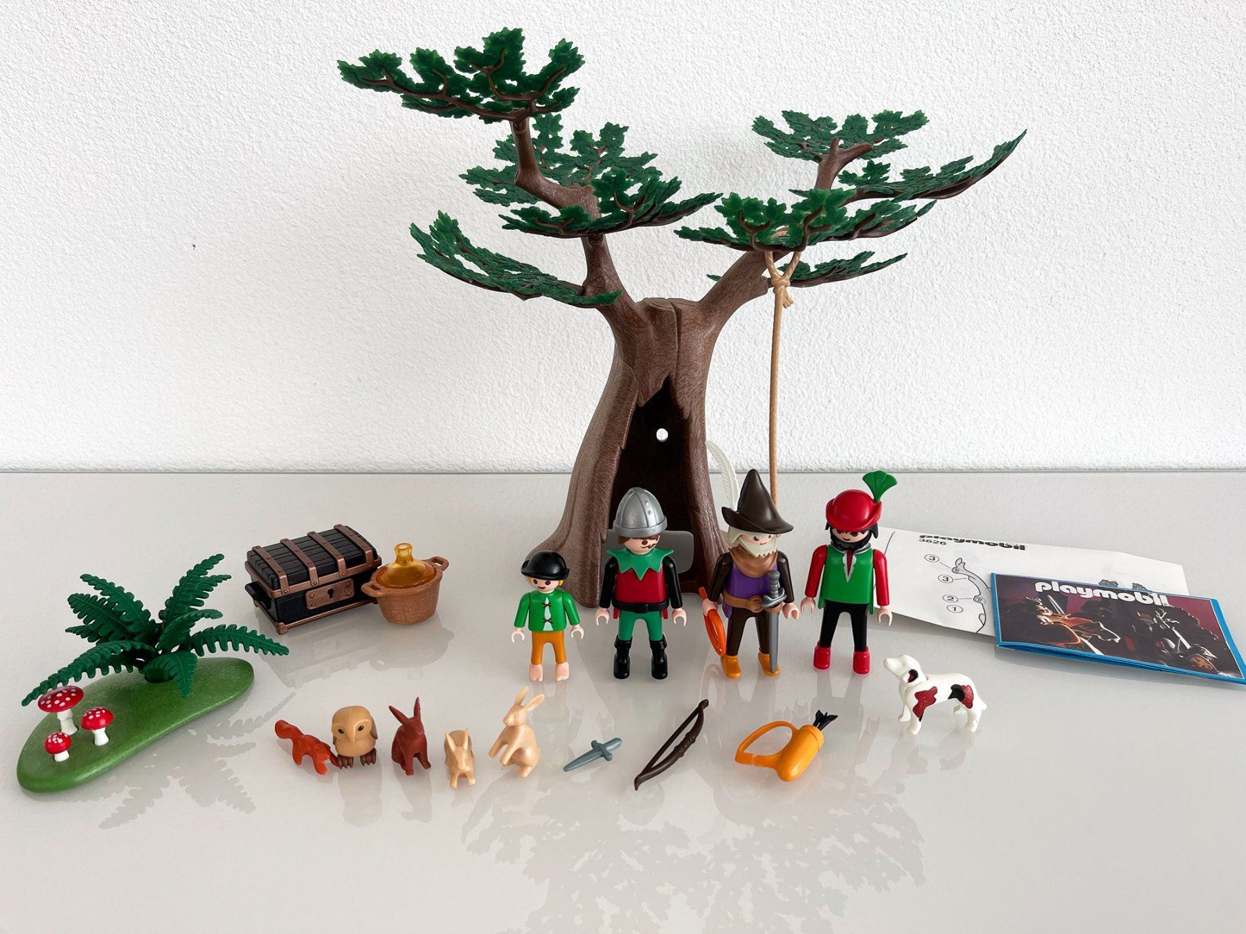 Playmobil Giocattoli: Playmobil Medieval Outlaws Feast Sets – Usato da Lausanne venduto da BeyondStories 1