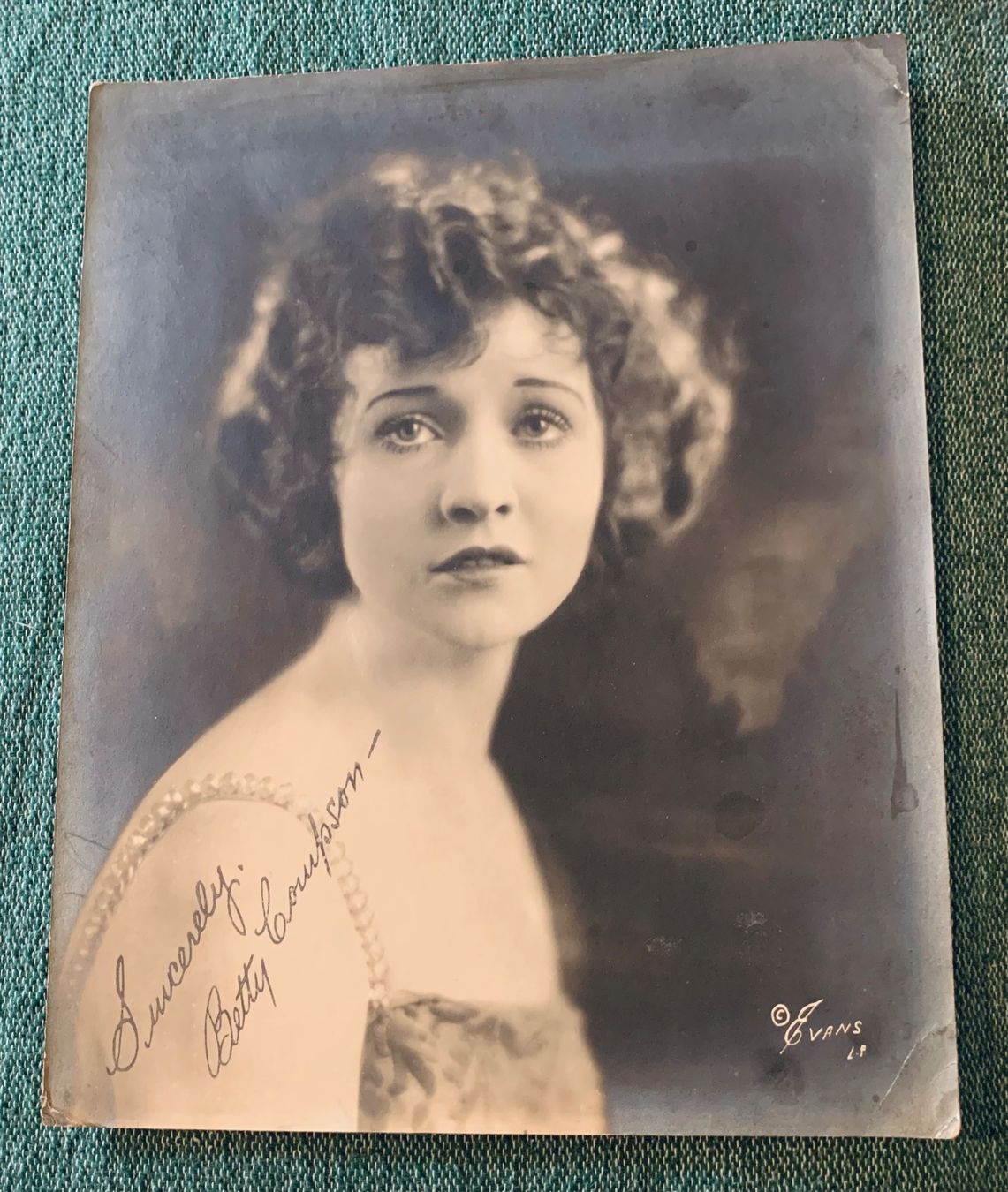 Poster & Bilder: Foto Betty Compson um 1920 – Gebraucht aus Bern von Artbrokerswitzerland