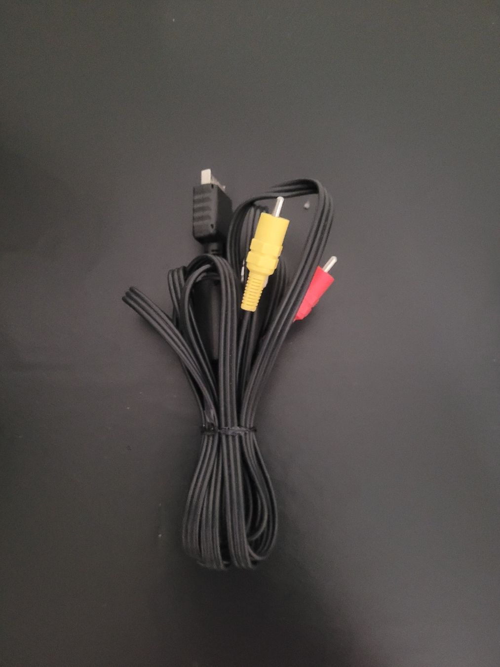Sony Console: Original AV /TV Cable Sony PS1, PS2, PS3 [RCA kable] – Usato da Meyrin venduto da Retro-GZ 2
