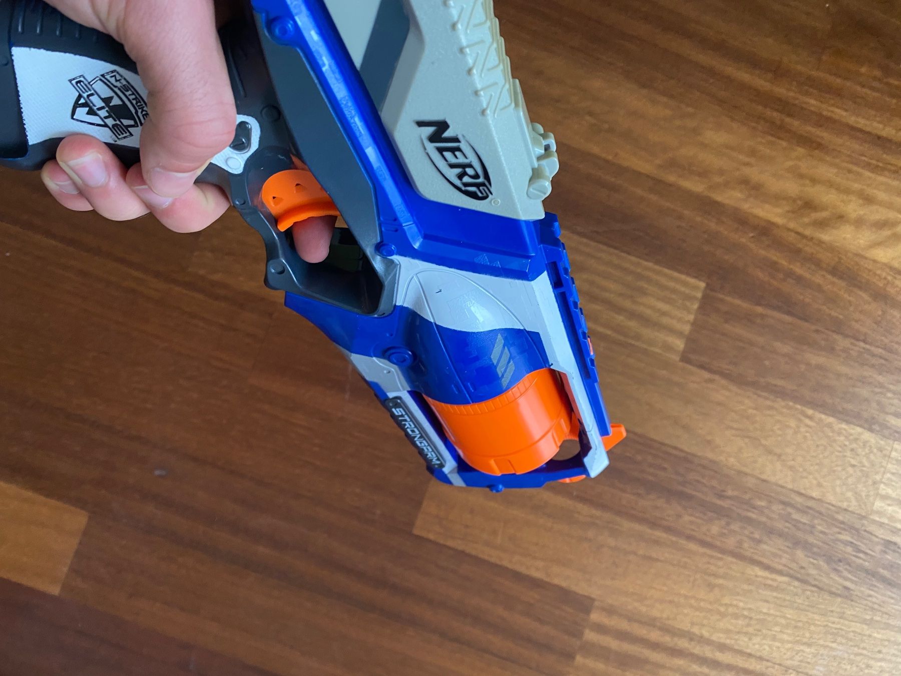 Nerf Spielzeuge: Nerf Elite Strongarm (inkl. 20 Pfeile) – Gebraucht aus Zumikon von ste_f6cx 2