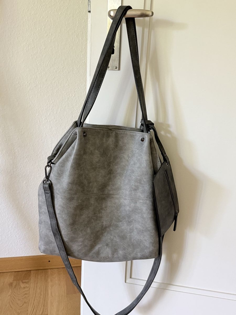 Borse da donna: Tasche – Usato da Riehen venduto da Claudia024