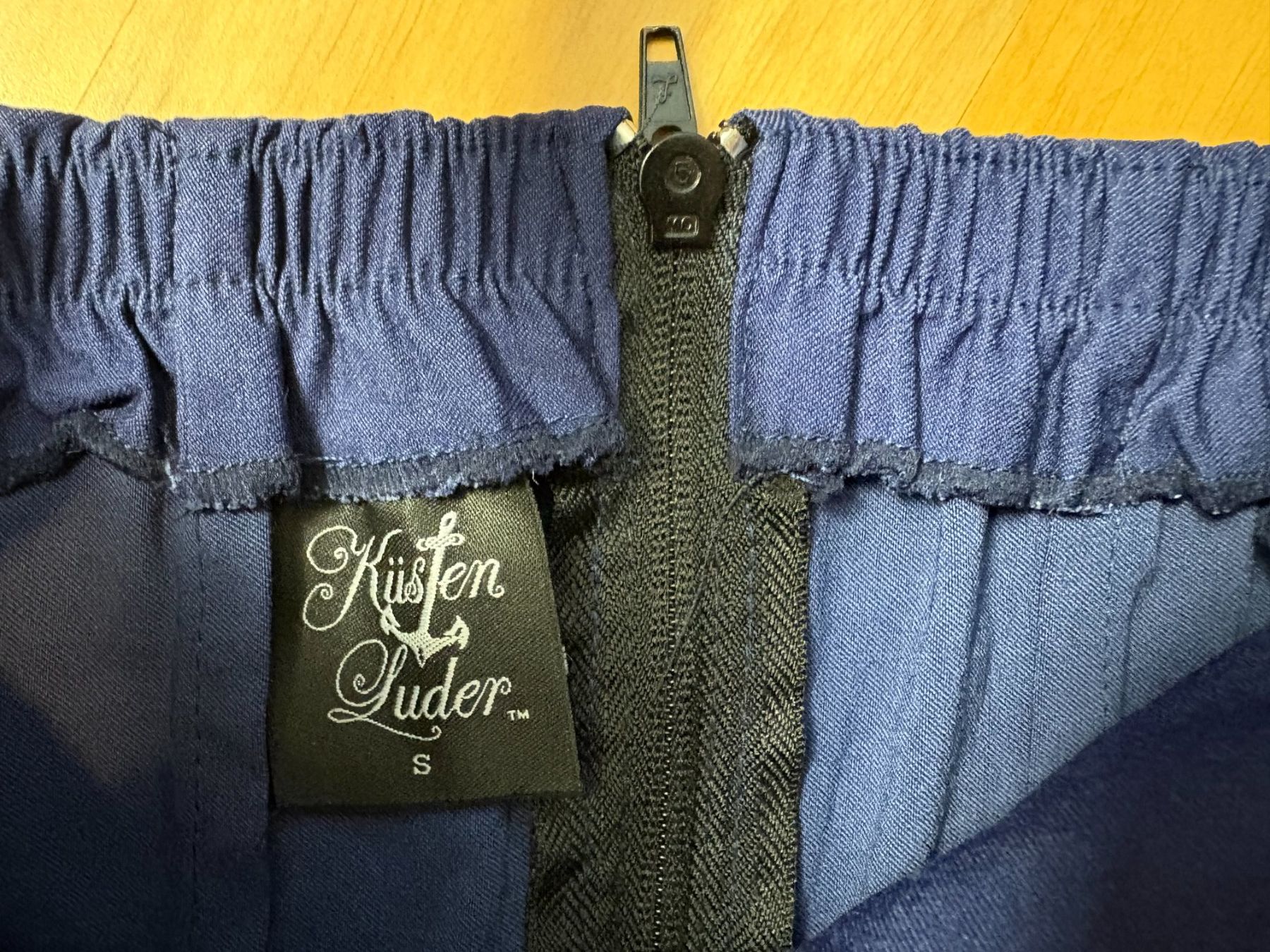 Tops: Rockabilly-Oberteil Gr. S – Gebraucht aus Willisau von ani_gtk8 2