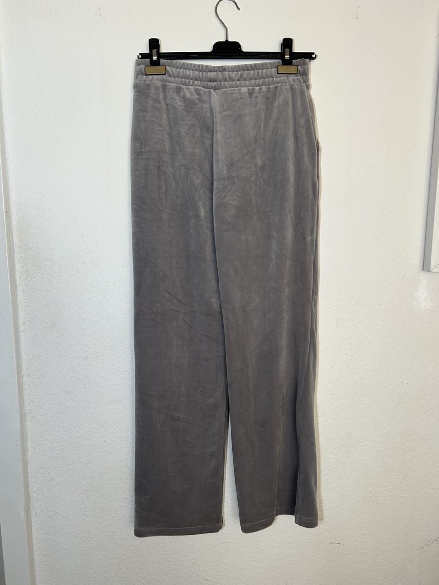 C&A Pantaloni: C&A Velourshose - Grau - Grösse 34 – Usato da Bern venduto da sor_5lyt 1