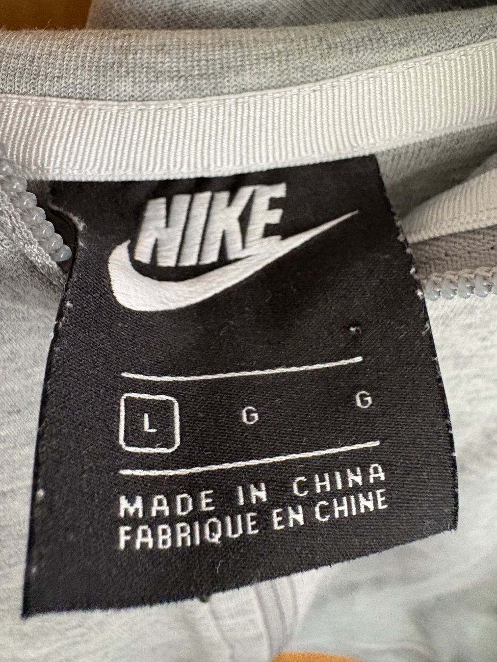 Nike : Jacke / Sportjacke - Grösse L - Nike – Neu (gemäss Beschreibung) aus Oberuzwil von jabano 1
