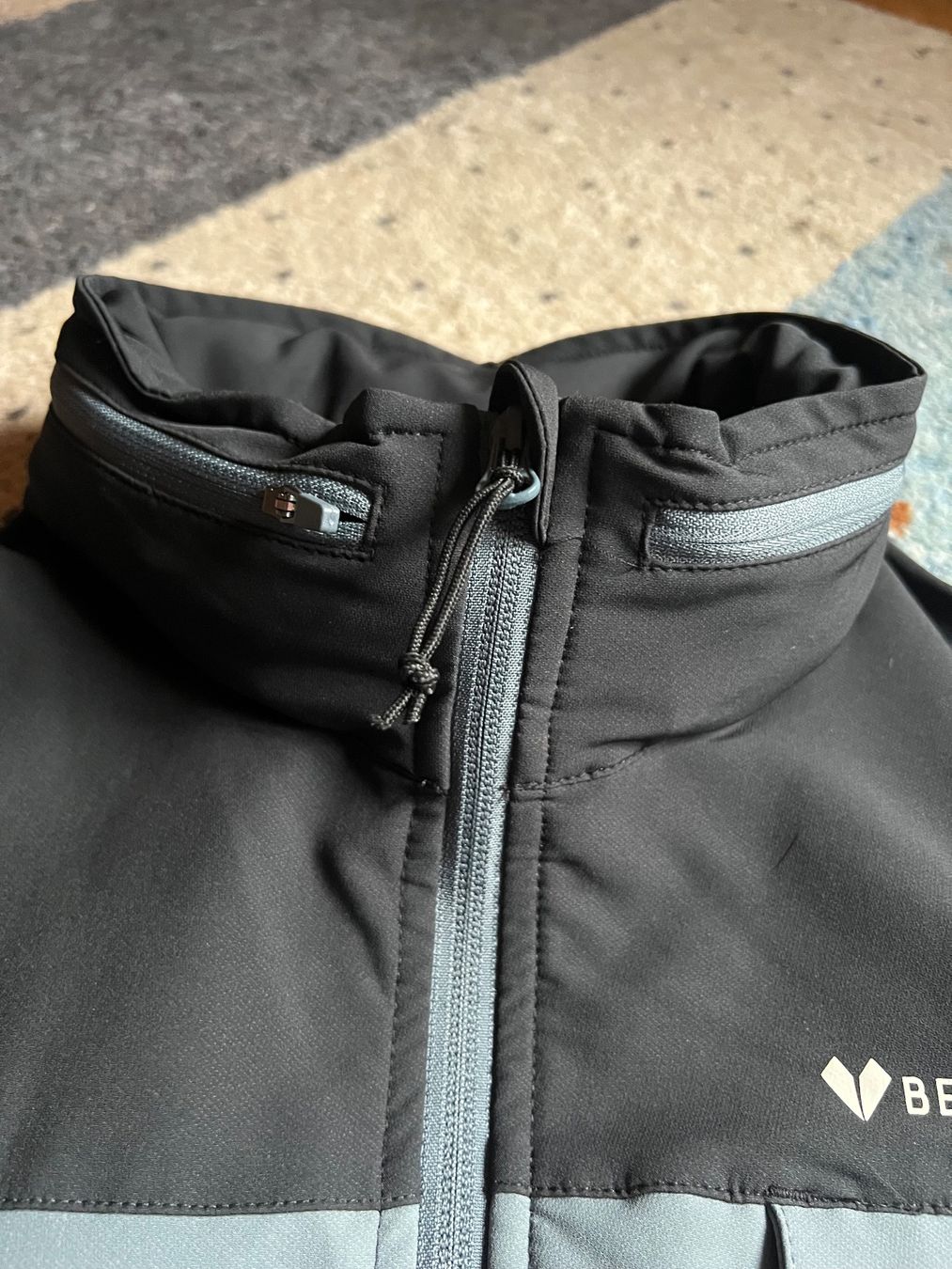 Giacche: Softshell Jacke – Nuovo (secondo la descrizione) da Nesslau venduto da chi_w9mw 1