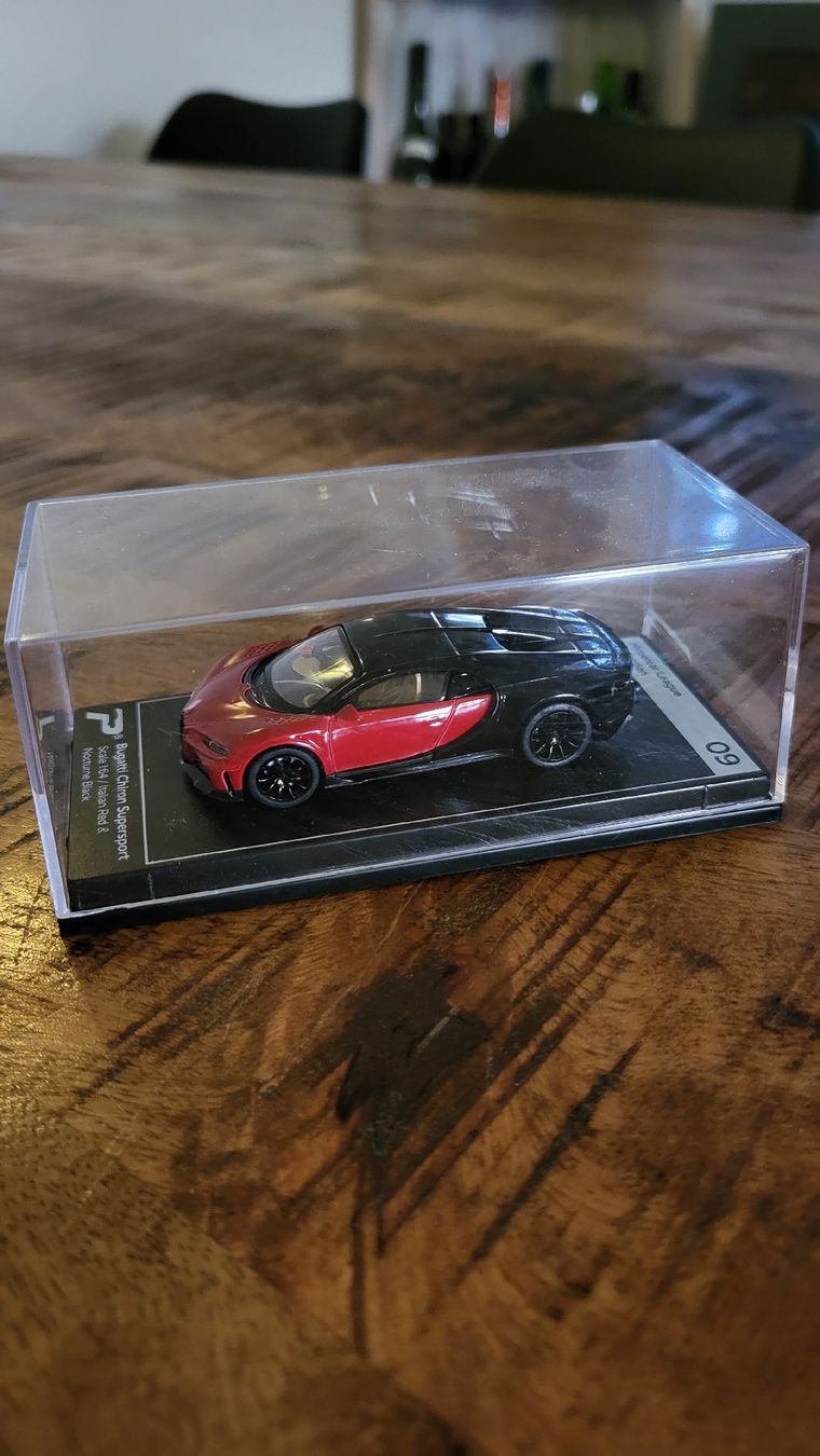 Bugatti Modellini d'auto: Modellauto Bugatti Chiron Supersport Massstab 1:64 – Nuovo (secondo la descrizione) da Jona venduto da mjo_f5t2 1