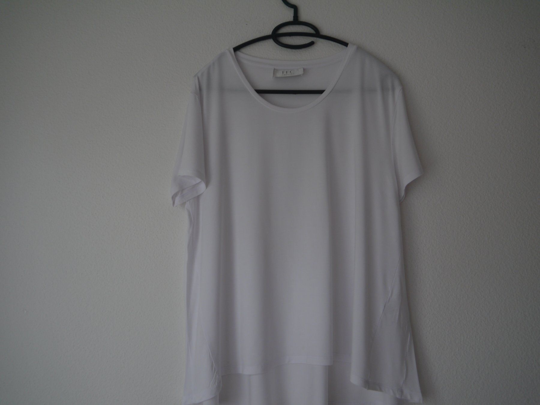 T-shirt: FFC T-Shirt  A- Linien Gr:40 – Usato da Hagendorn venduto da Blaf