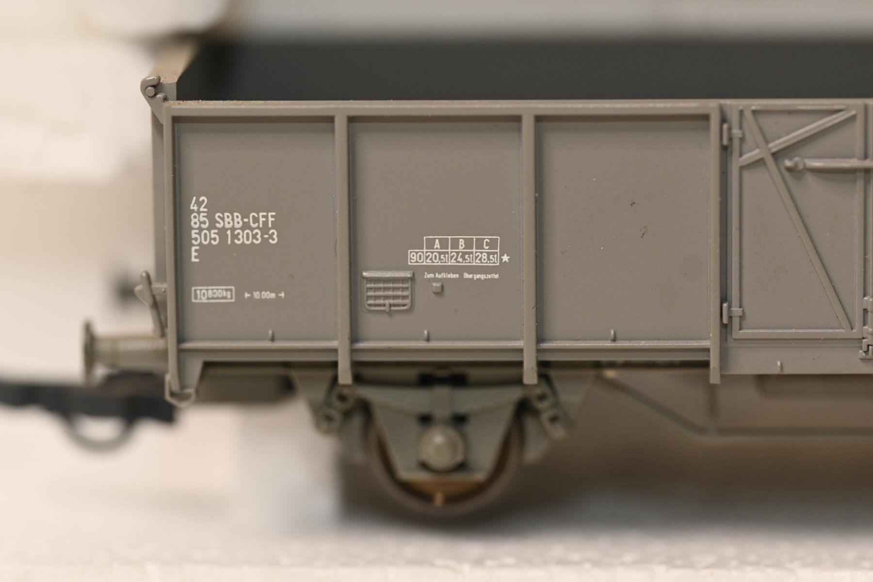 Roco Modellini di ferrovie: offener Güterwagen SBB Roco HO/AC mit OVP – Usato da Laupen ZH venduto da Zmoewe 1