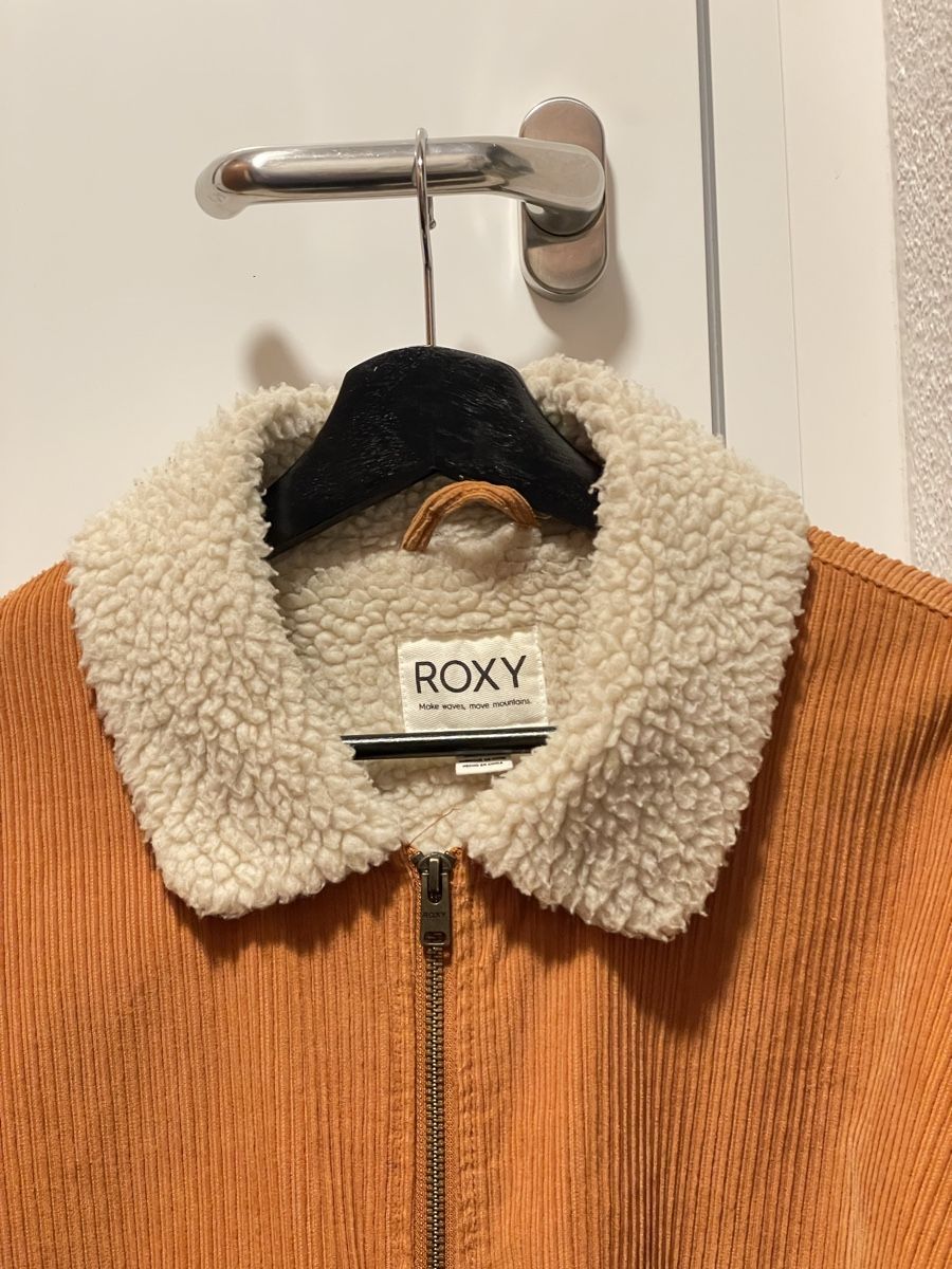 Roxy Jacken: Roxy Cordjacke mit Teddyfutter – Gebraucht aus Riedtwil von Michu_Se_BE
