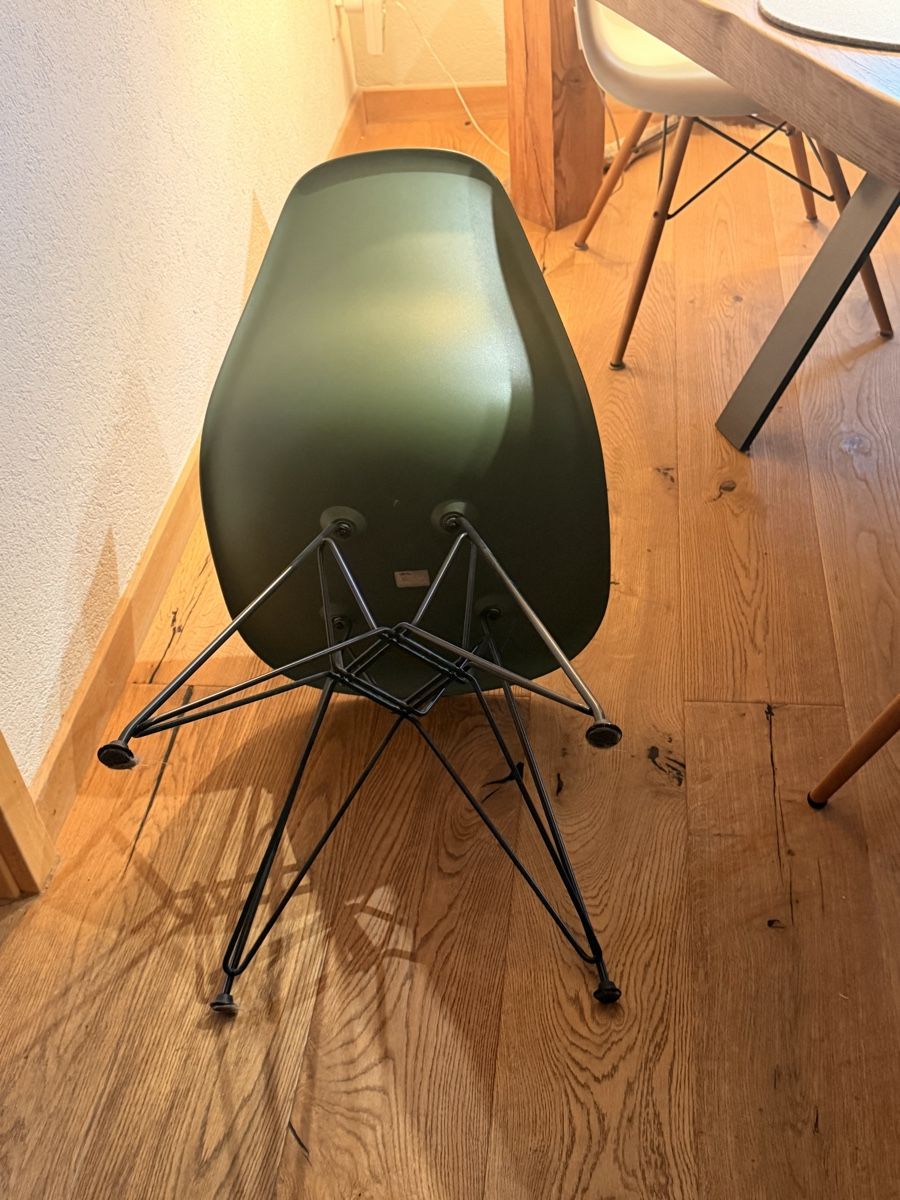 Vitra Sedie: Vitra Plasticchair Forrest – Usato da Erlinsbach venduto da Katerchen03 1