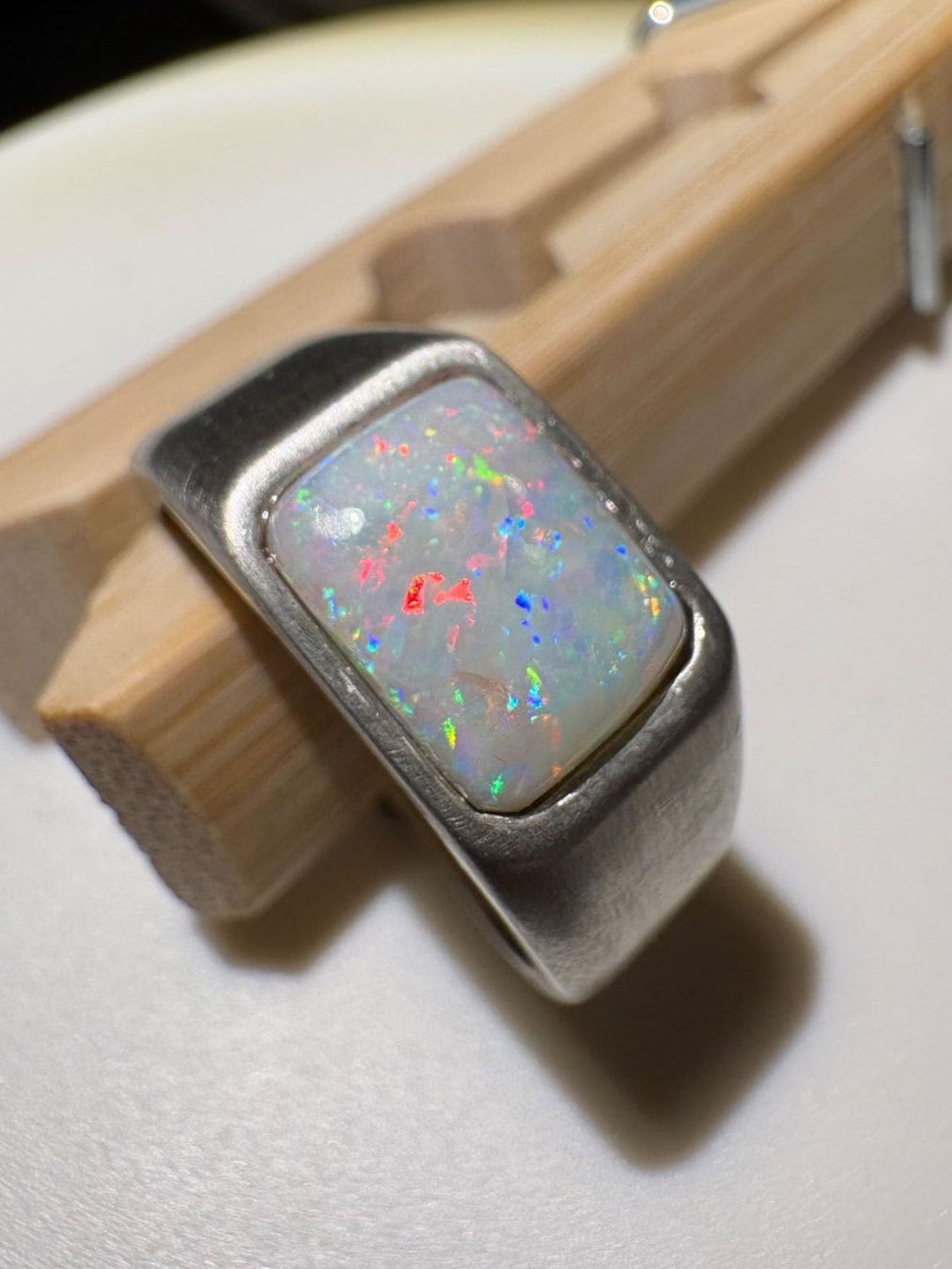 Anelli: Ring Australischer Crystal-Opal+Silber, variable Grösse – Nuovo (secondo la descrizione) da Wilen b. Wil venduto da Tschirio