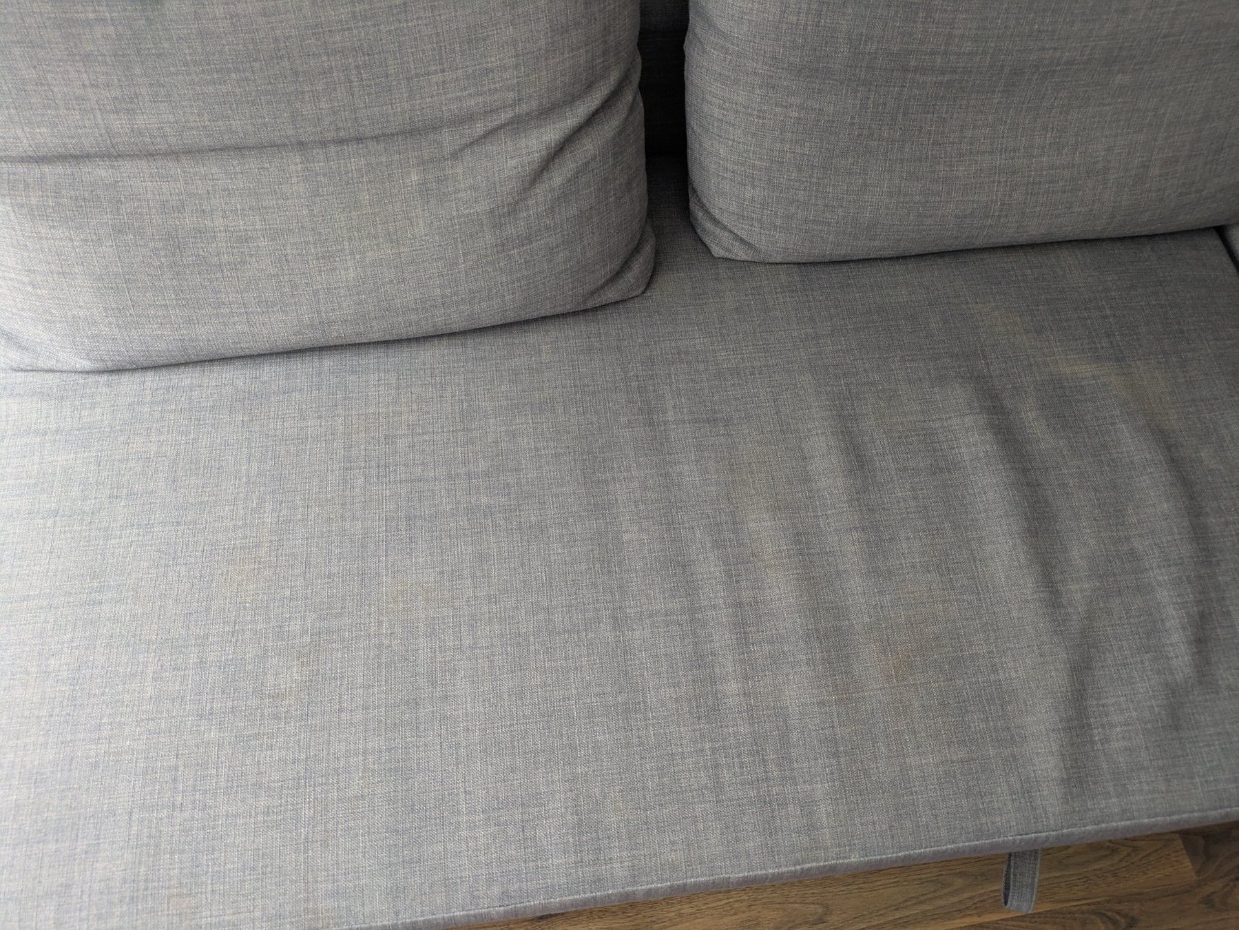 Ikea Sofas: Sofa bed with chaise longue & storage – 30 CHF – Gebraucht aus Basel von jua_9n9f