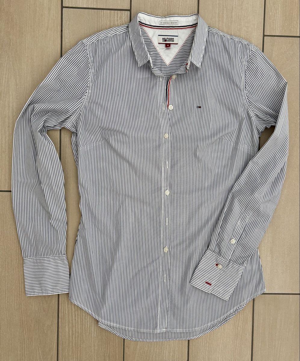 Tommy Hilfiger Camicette: Chemise Tommy Hilfiger,  M – Nuovo (secondo la descrizione) da Moutier venduto da chicboutique