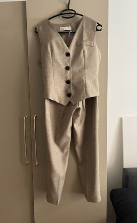 Damen Anzug beige Grösse S neu