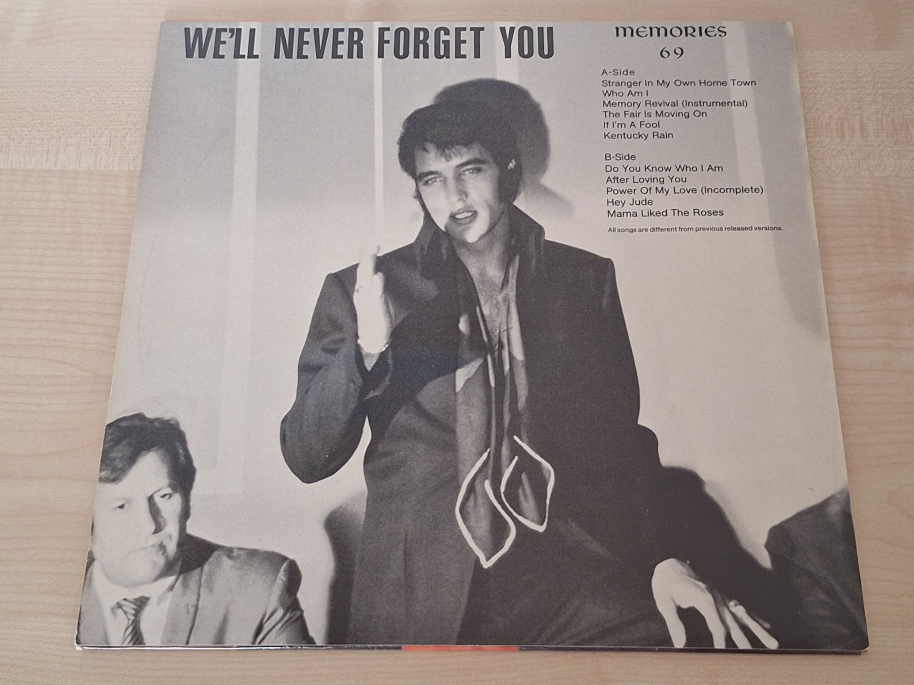 Dischi in vinile: Elvis Presley Memphis Memories 69 LP – Usato da Uerschhausen venduto da Burton77 1