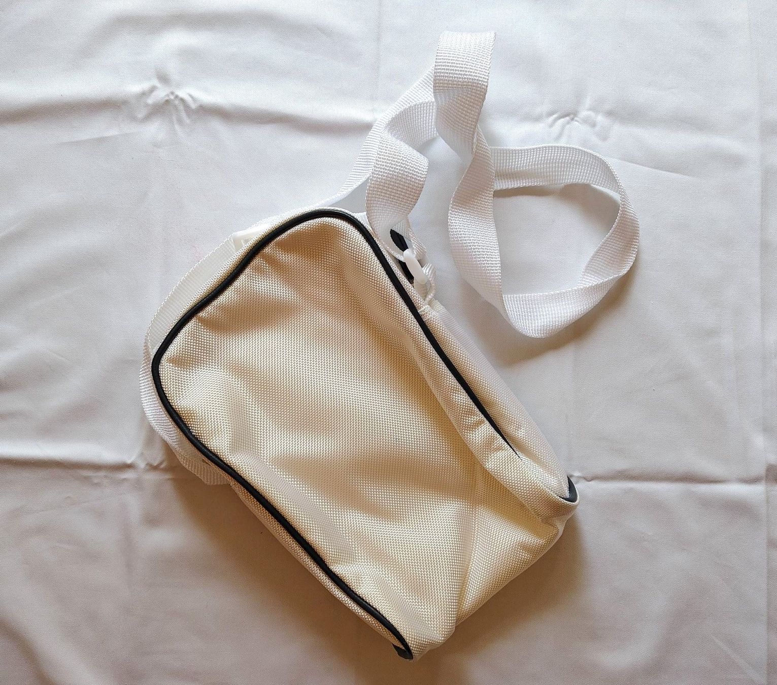 Sonstige Kleidung & Accessoires: Longines, lot de 2 sacs – Neu (gemäss Beschreibung) aus Péry von Sodubavallon 3