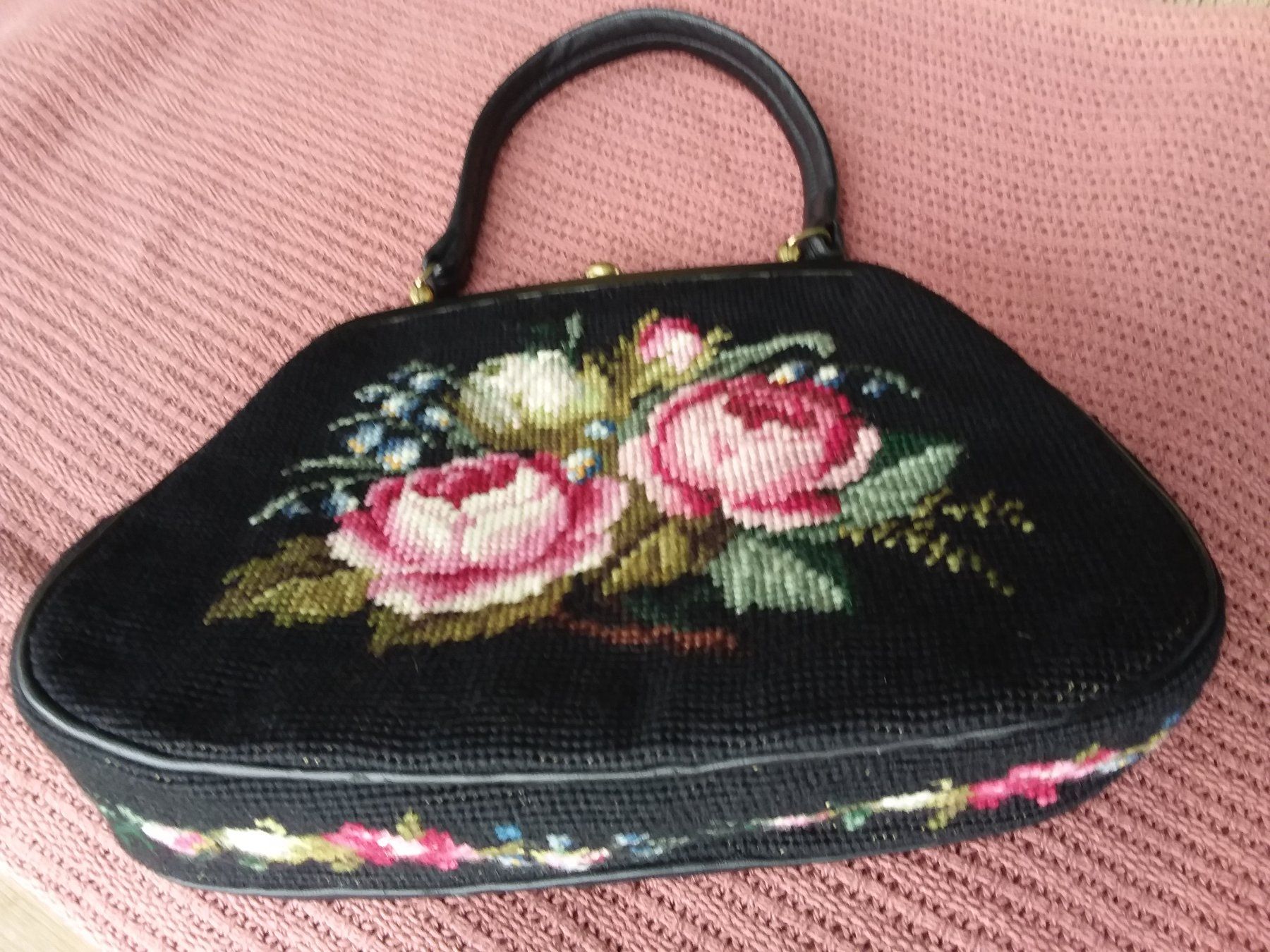 Borse da donna: Sac à main, brodé. – Usato da La Chaux-de-Fonds venduto da achillea01 3