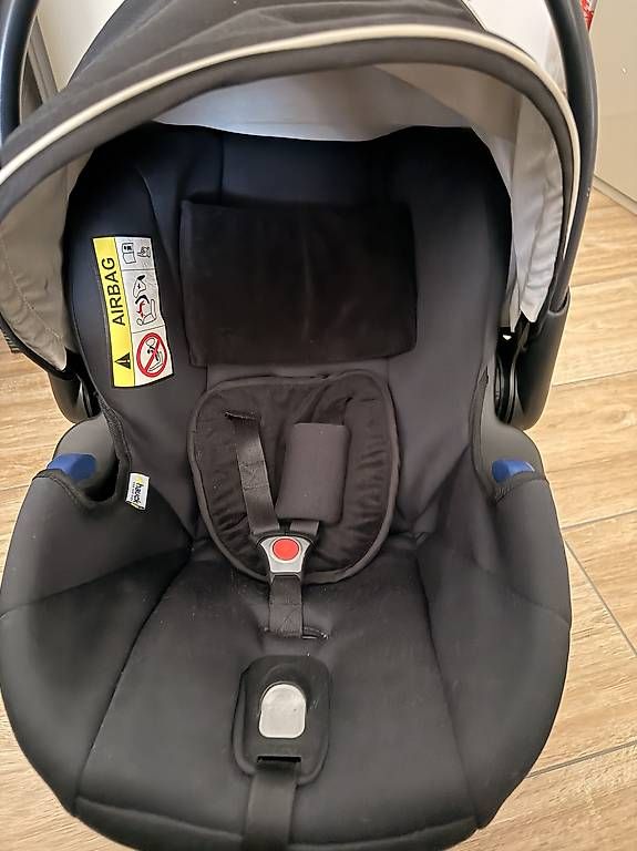 Hauck Seggiolini per auto: Hauck Kindersitz Isofix mit Base – Usato da Landschlacht venduto da robindo1 4