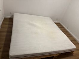 Matratze 180x200 cm