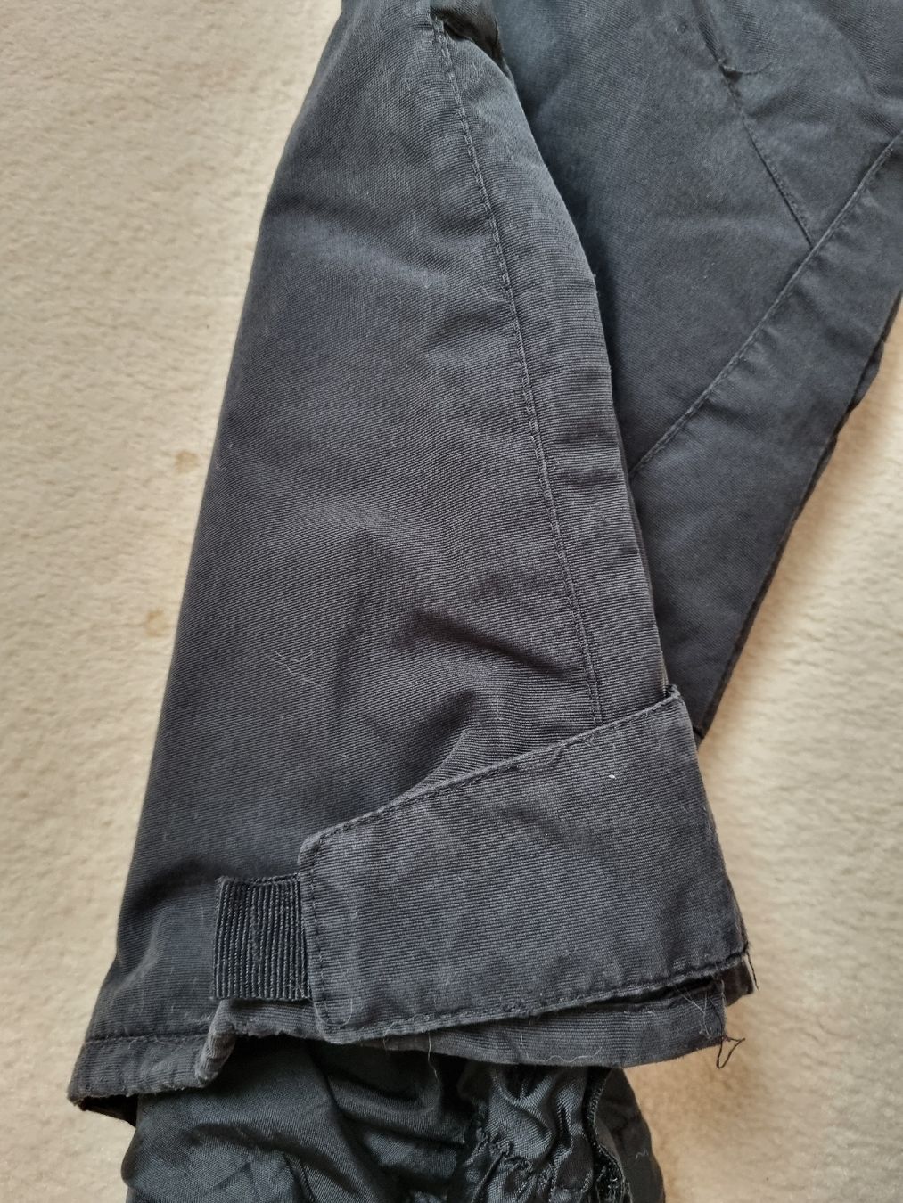 Skis: Celsius Skihose schwarz Gr. 152 top Zustand – D'occasion à Lengnau AG par Endless 4