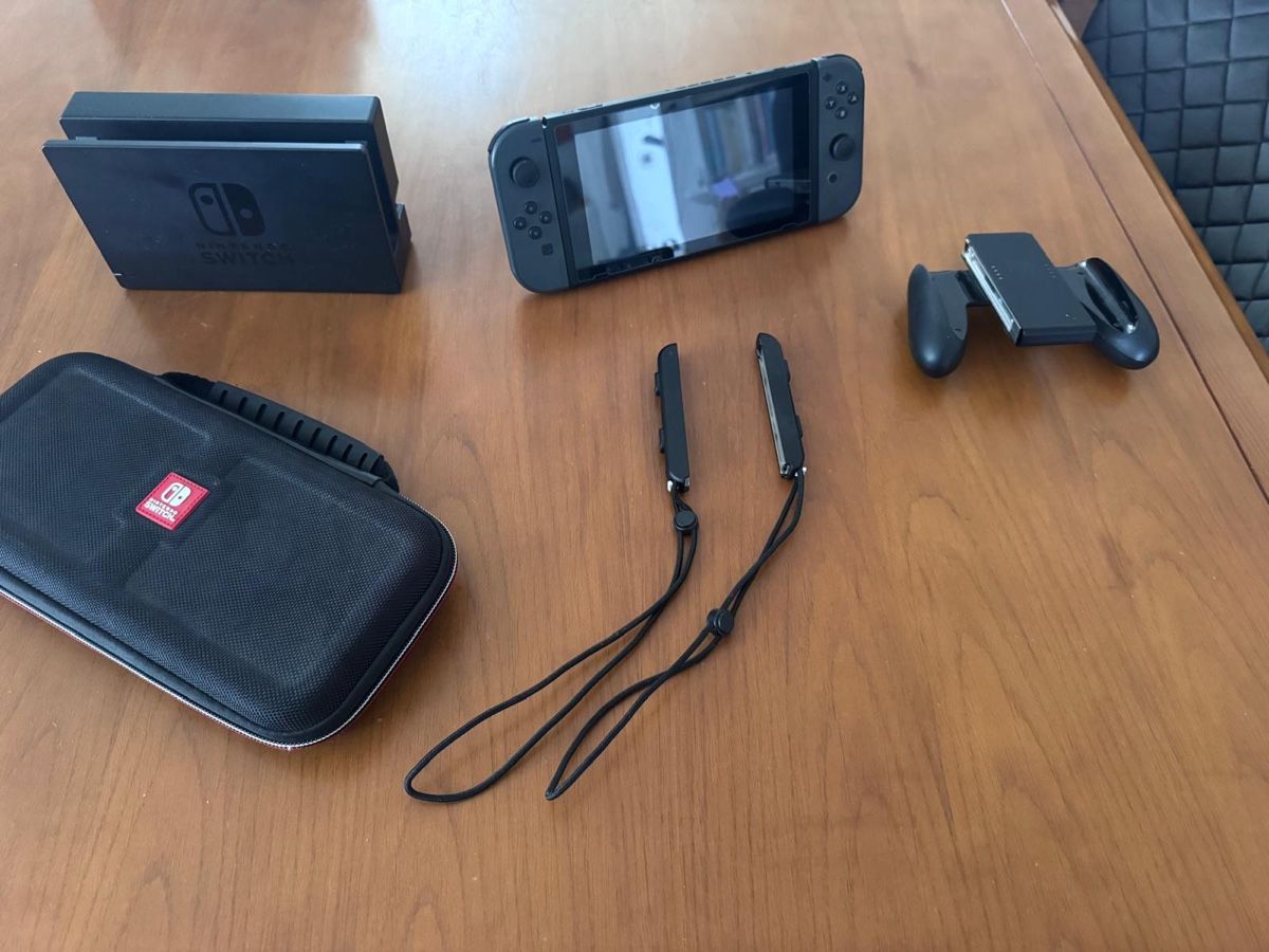 Nintendo Konsolen: Nintendo Switch  – Gebraucht aus Erlinsbach SO von familybox