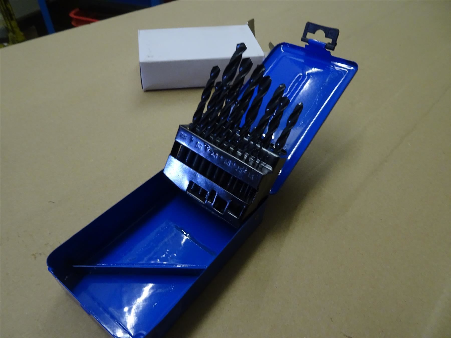 Tutti gli attrezzi: neues Metallbohrer Set inkl Box – Nuovo e nell'imballaggio originale da Necker venduto da liq24