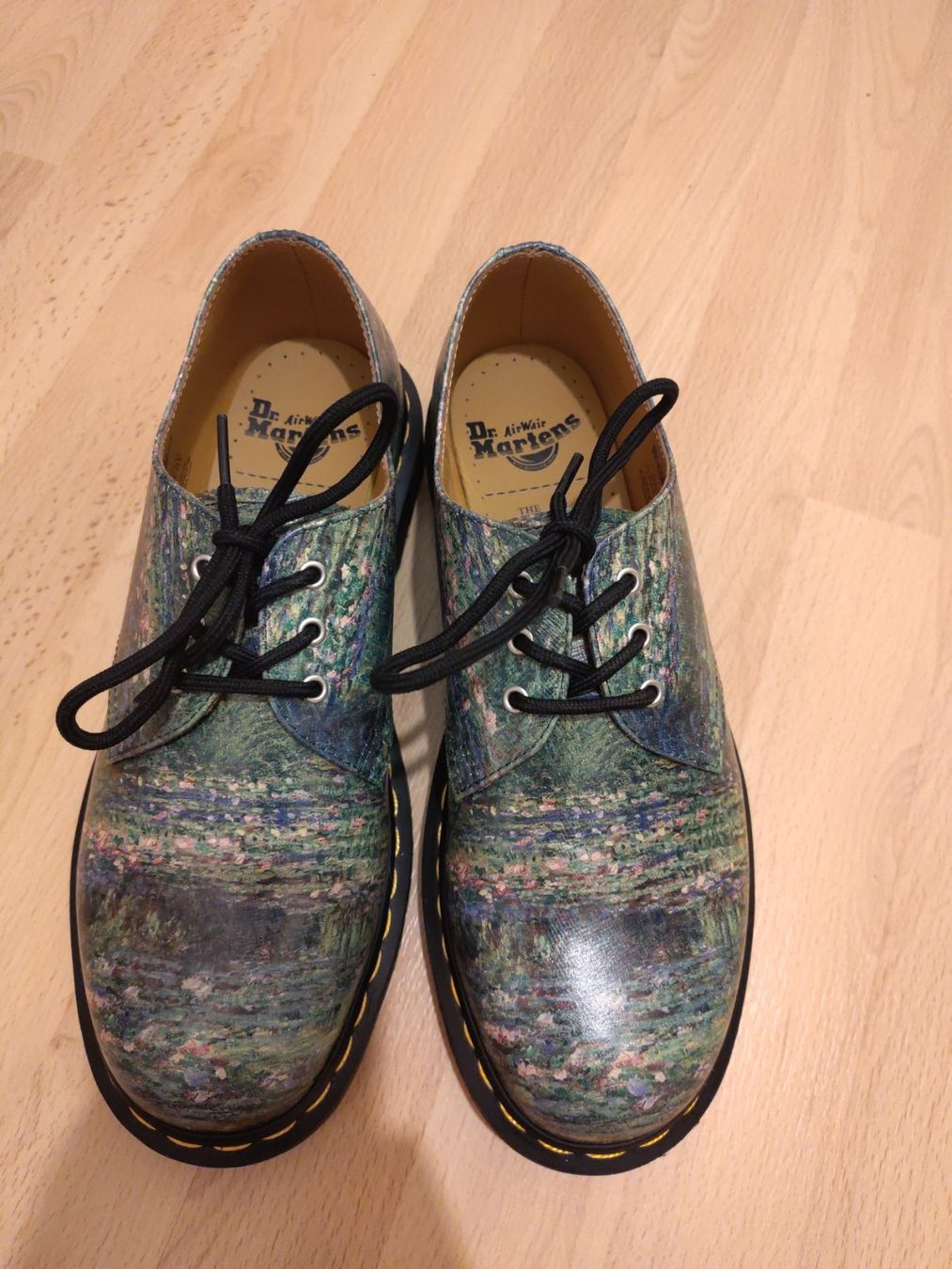 Dr. Martens Scarpe da uomo: Dr. Martens mit arts Collaboration – Usato da Luzern venduto da Carmen.Steiger