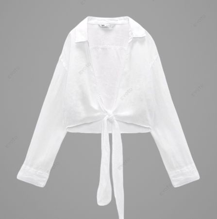 Zara verkürzte Leinenbluse in schönem Design. Neu