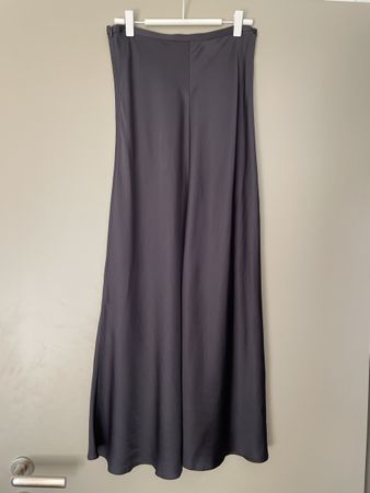 Zara Skirt XS NEW