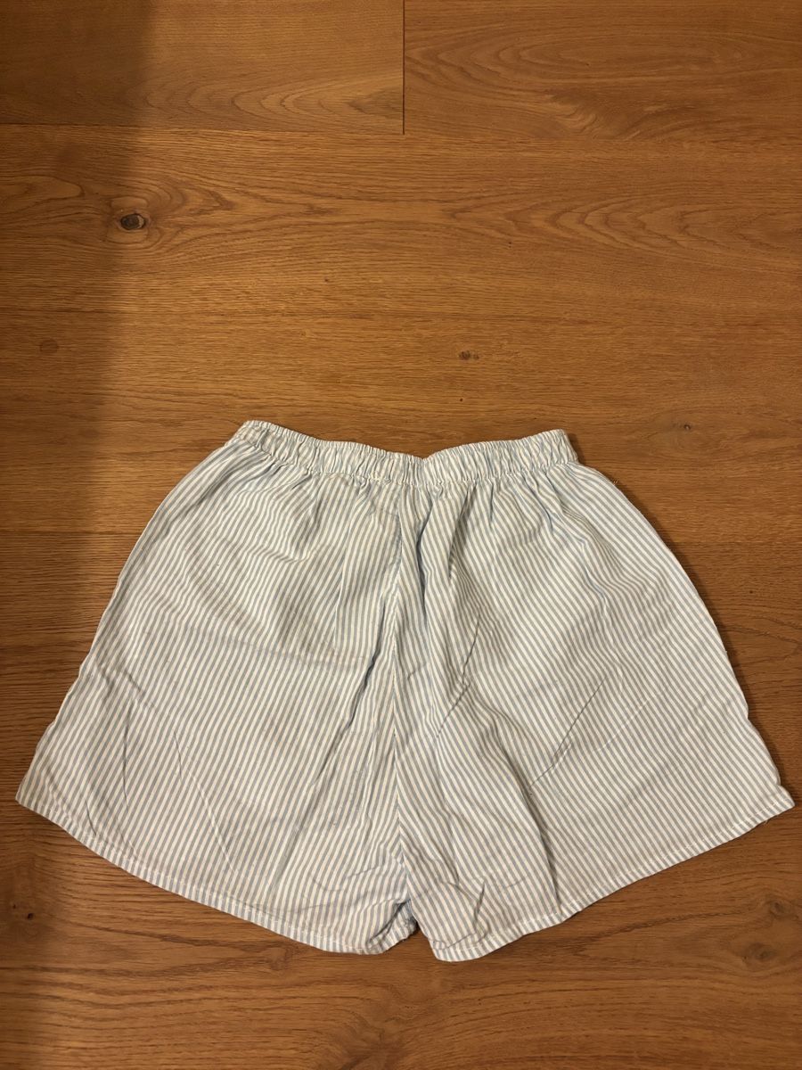 Hosen: Subdued Shorts hellblau (S) – Gebraucht aus Männedorf von giu_wm6d 3