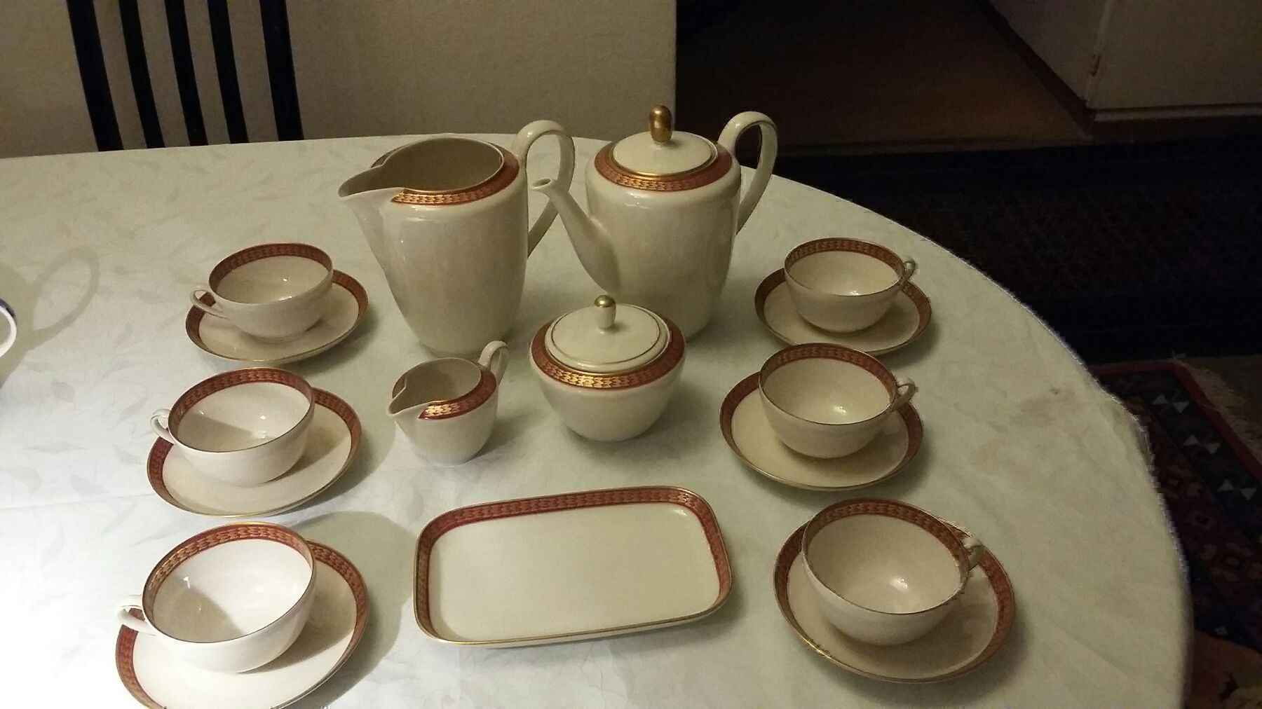 Set di piatti: 1962 6er Swiss Langenthal Kaffee Set – Usato da Bern venduto da Imamrashed