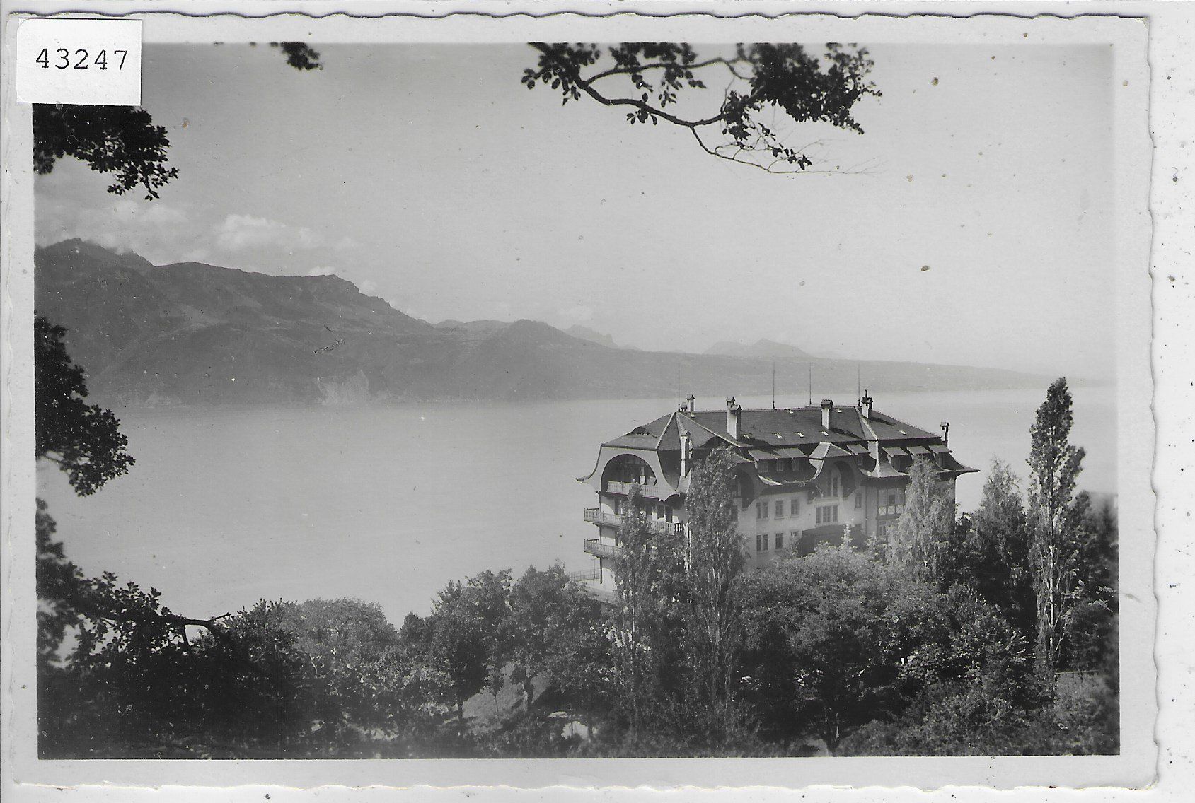 Cartoline postali: Chexbres - Institut de Jeunes Filles – Usato da Ettingen venduto da Kartenplanet
