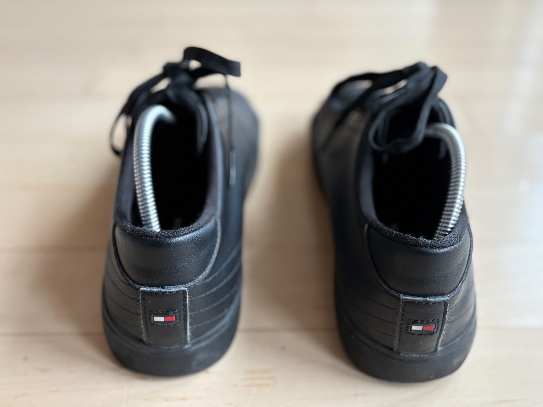 Tommy Hilfiger Scarpe da donna: Sneakers: Tommy Hilfiger (40) – Usato da Lausanne venduto da ValeMerky 3