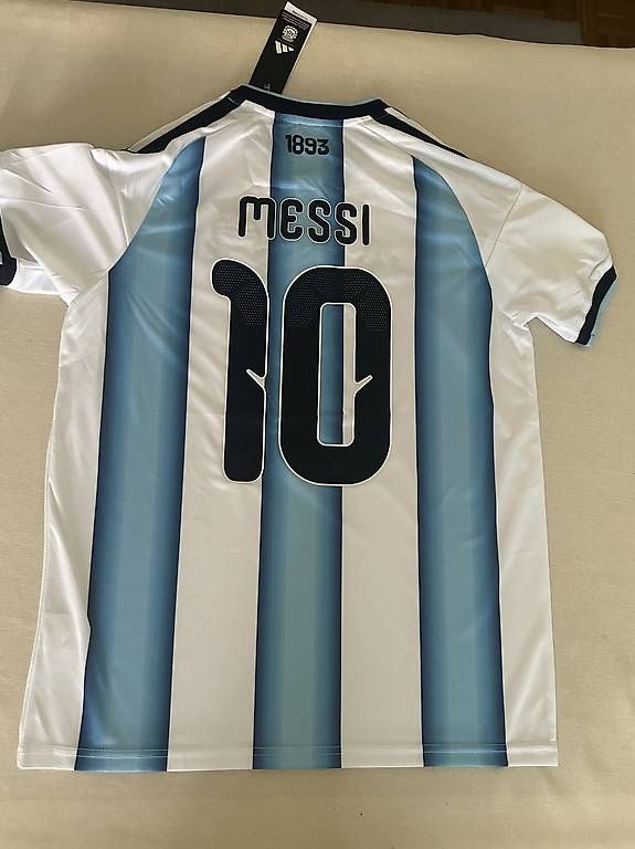 Leibchen & Hosen: Messi 10 Trikot  – Gebraucht aus Birr von KingLaki 1