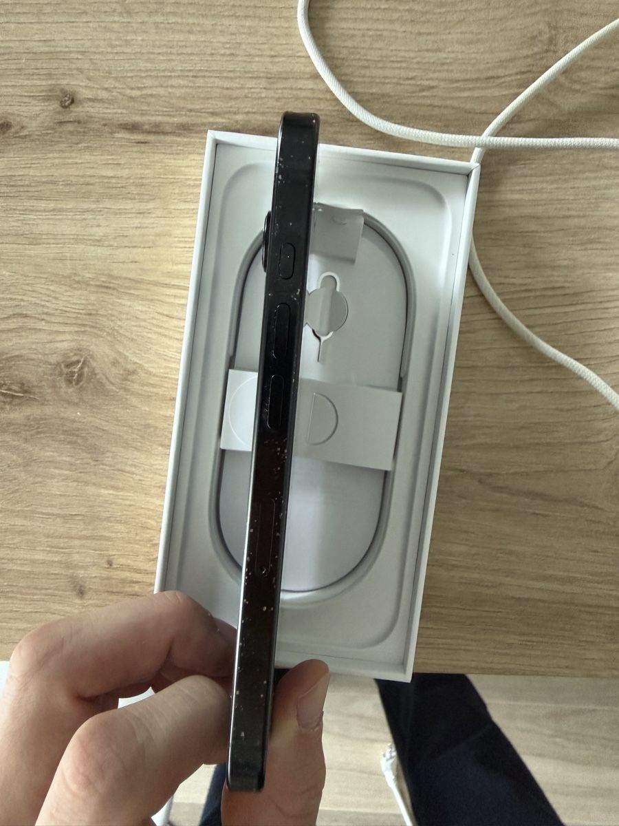 Apple Portables: Apple iPhone 16 Pro 128GB – D'occasion à Cham par Goodjob8 2