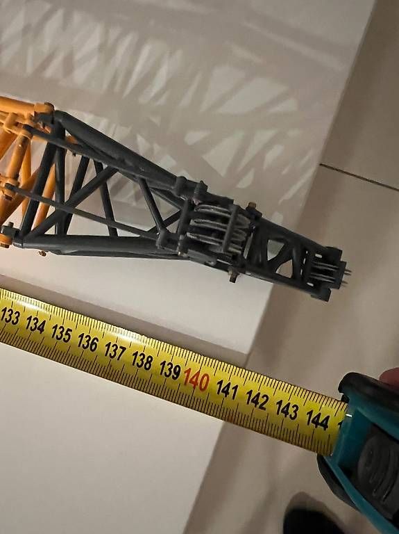 Modellbausätze & Standmodelle: Liebherr LTM 1650 Wippspitze 1:50 – Gebraucht aus Luzern von ald_db9d 4
