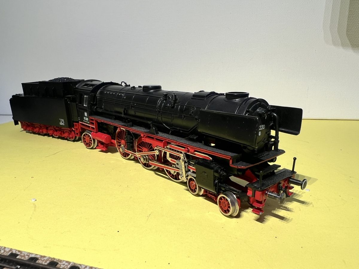 Fleischmann Modelleisenbahnen: Fleischman BR01 Dampflok HO Gleichstrom – Gebraucht aus Weinfelden von Kammerflimmern 2
