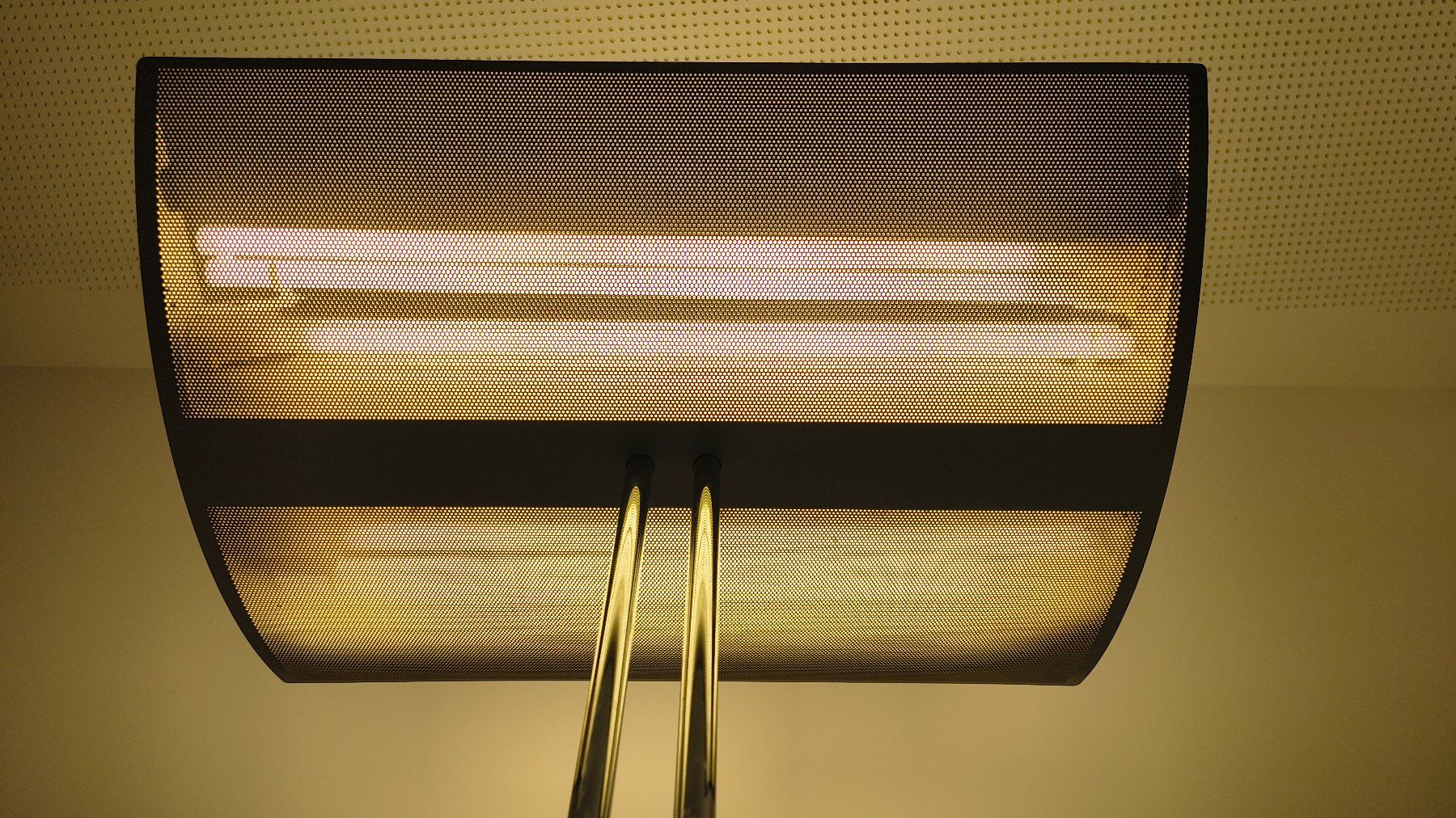Regent Lampes: Stehleuchte Regent Sunset Anthrazit – D'occasion à Steinmaur par Aeroscot 3