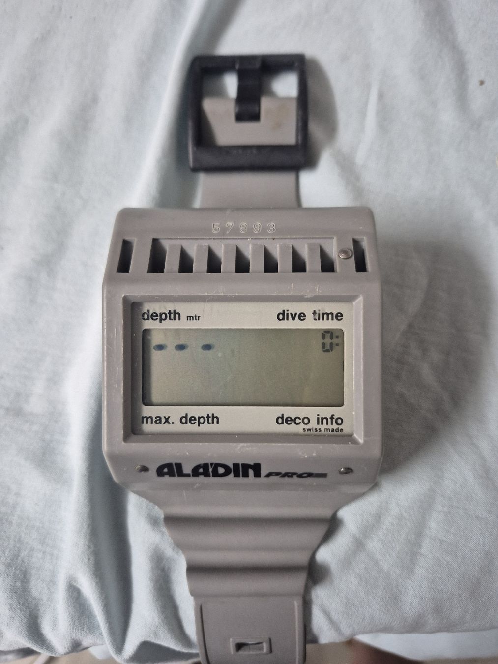 Respiratori & Giubbotti: Tauchcomputer Aladin Pro – Usato da Nussbaumen AG venduto da Florian6