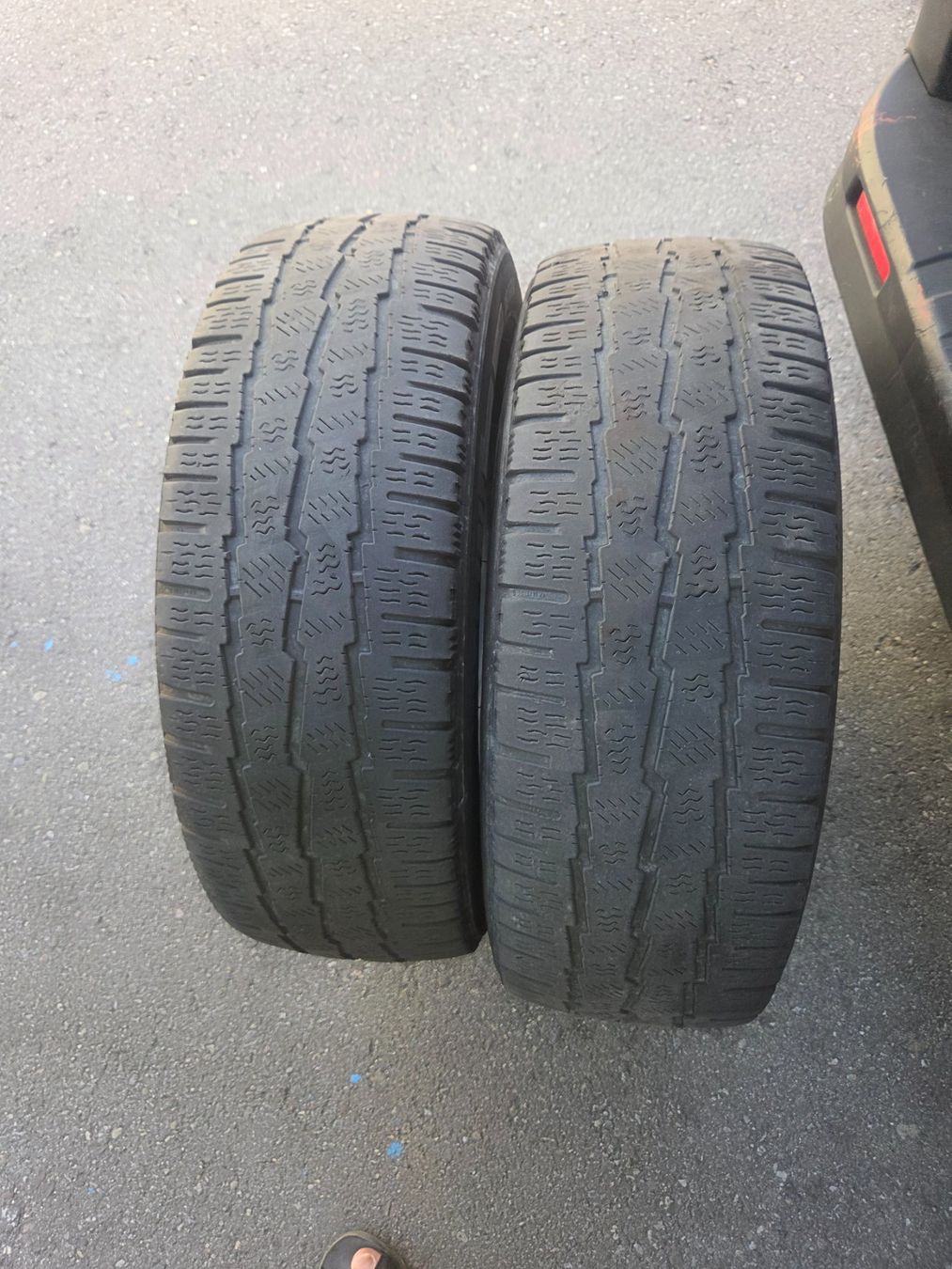 Pneus & Kompletträder: 205 / 65 R 16 C – Gebraucht aus Fischbach-Göslikon von Emanuel.Bardhi