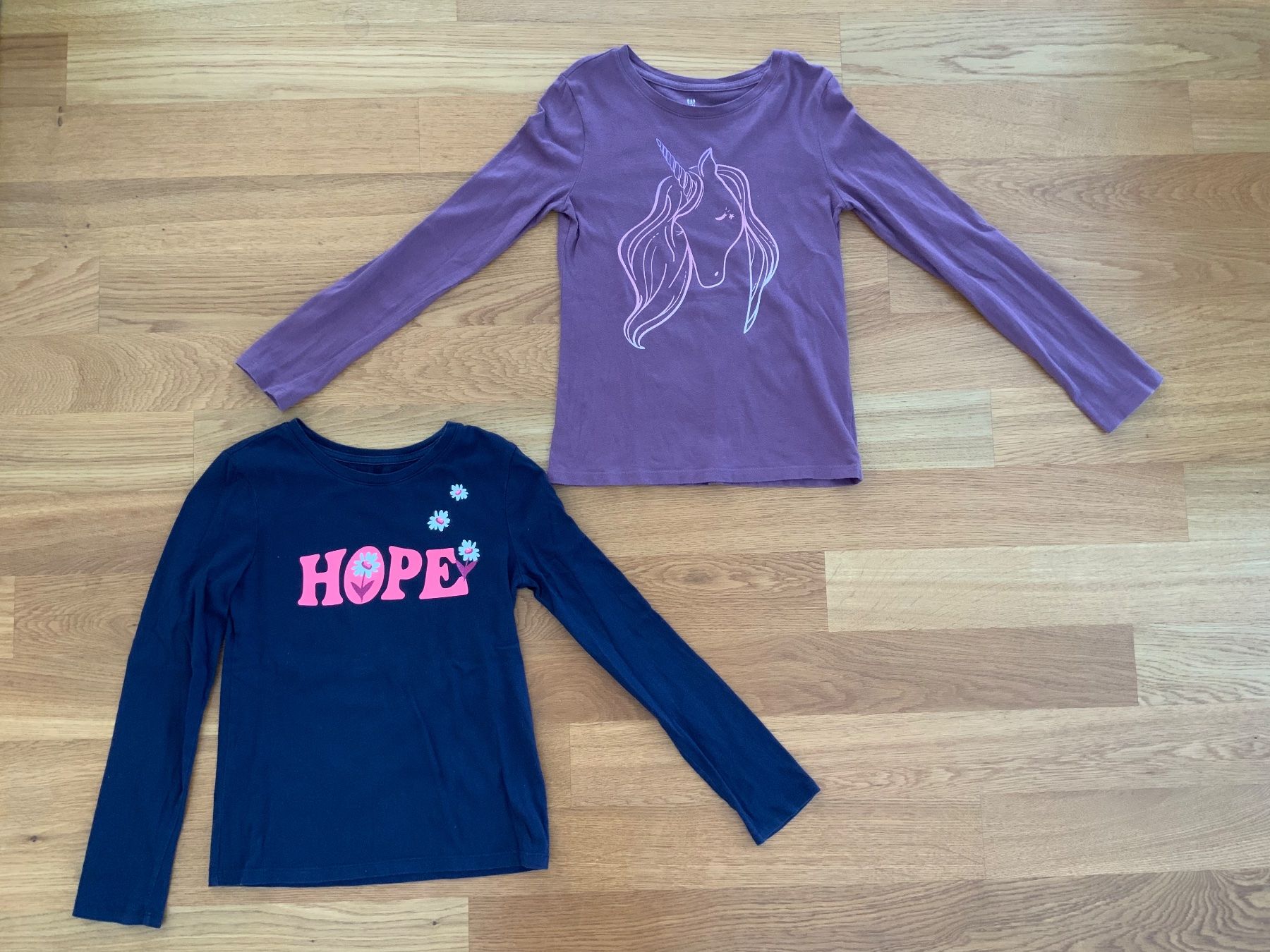 Gap Pullover & Sweatshirts: Gap Pullover für Mädchen Gr. 140/146 – Gebraucht aus Niederstetten von Elmar77