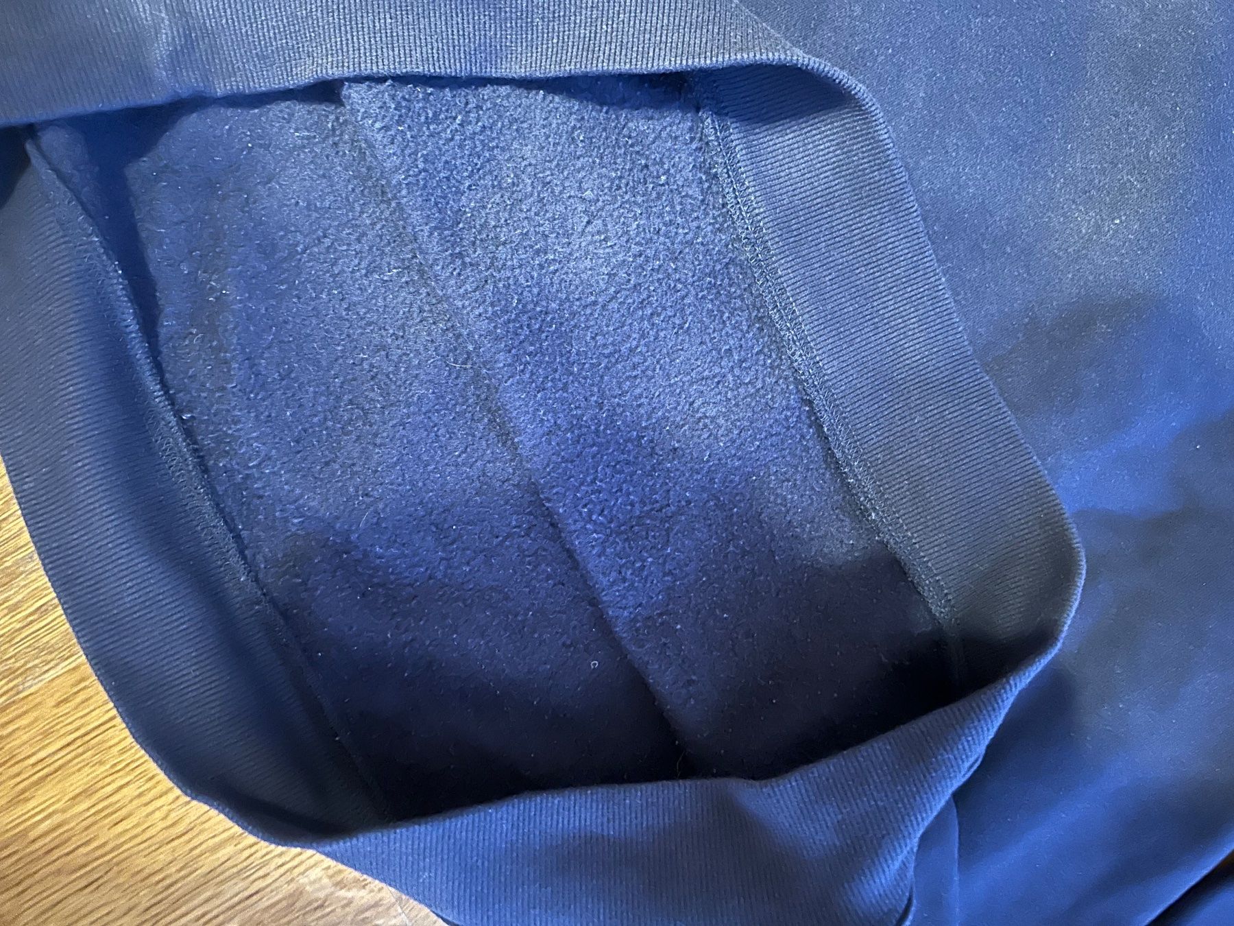 Maglioni & Felpe: Yale Pullover, Dunkelblau - Nie getragen, Gr. M – Nuovo (secondo la descrizione) da Zürich venduto da anyka 2