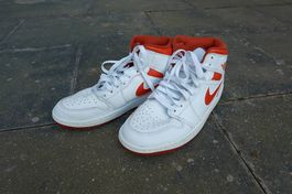 Nike Air Jordan High Tops; Gr42; quasi ungetragen