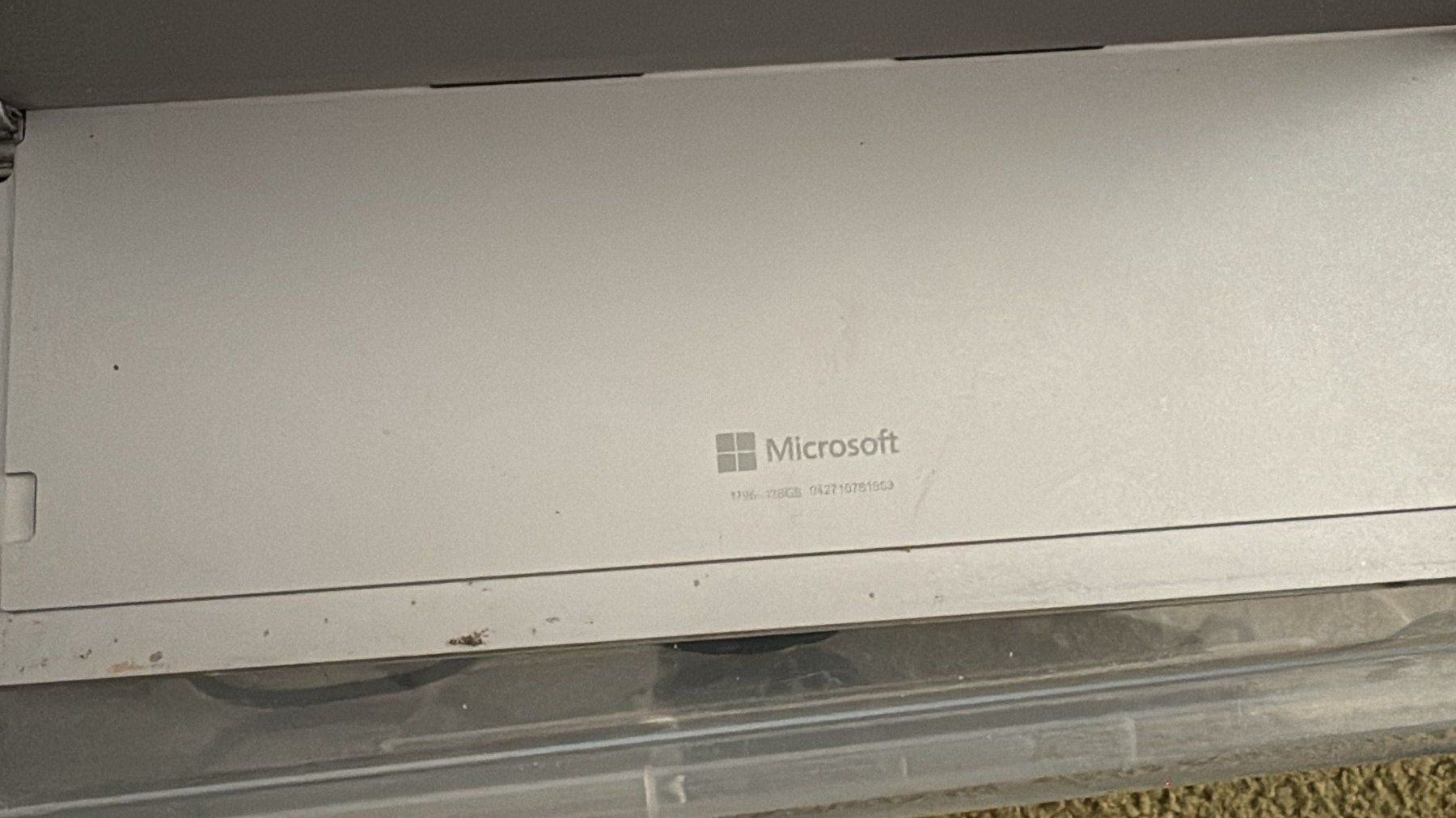 Microsoft Tablet PC: Surface pro 5, 128GB - 4GB RAM - Modell 1796!! – Difettoso da Olten venduto da HoYa01 2