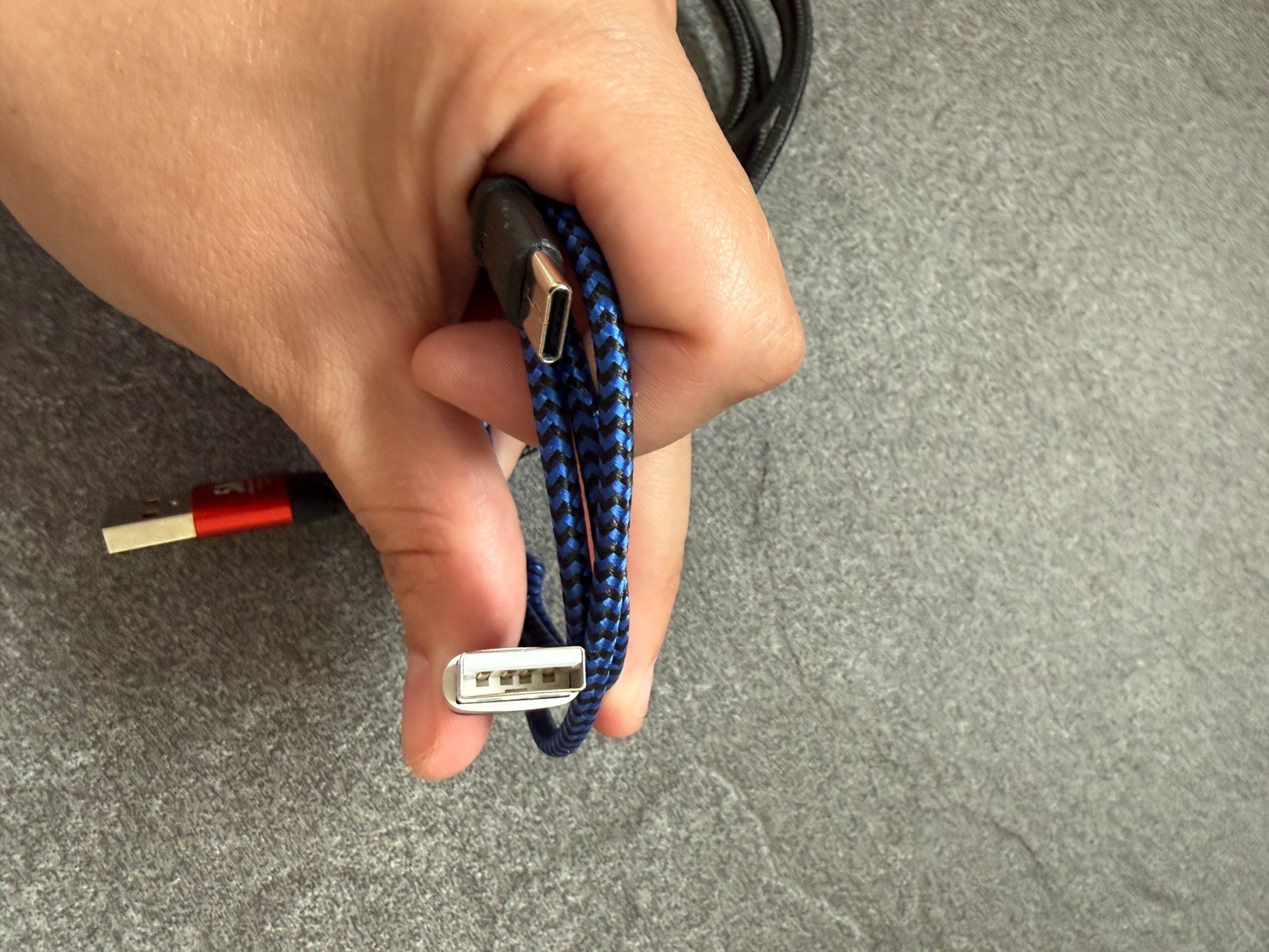 Câbles: USB A auf USB C Ladekabel – D'occasion à Männedorf par mel_st6z 2